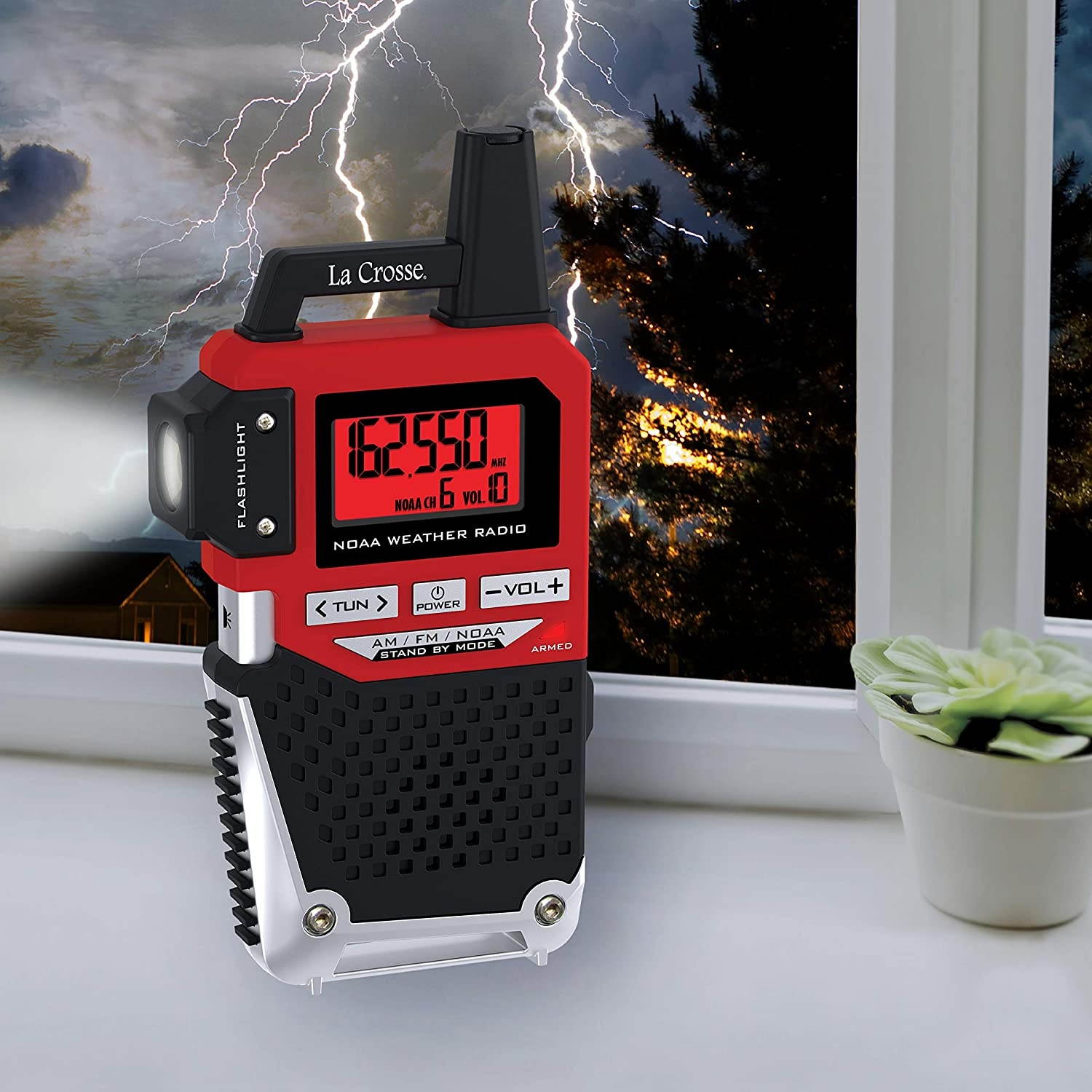 La Crosse Technology 810-1461 NOAA Weather Alert Handheld Radio with Flashlight