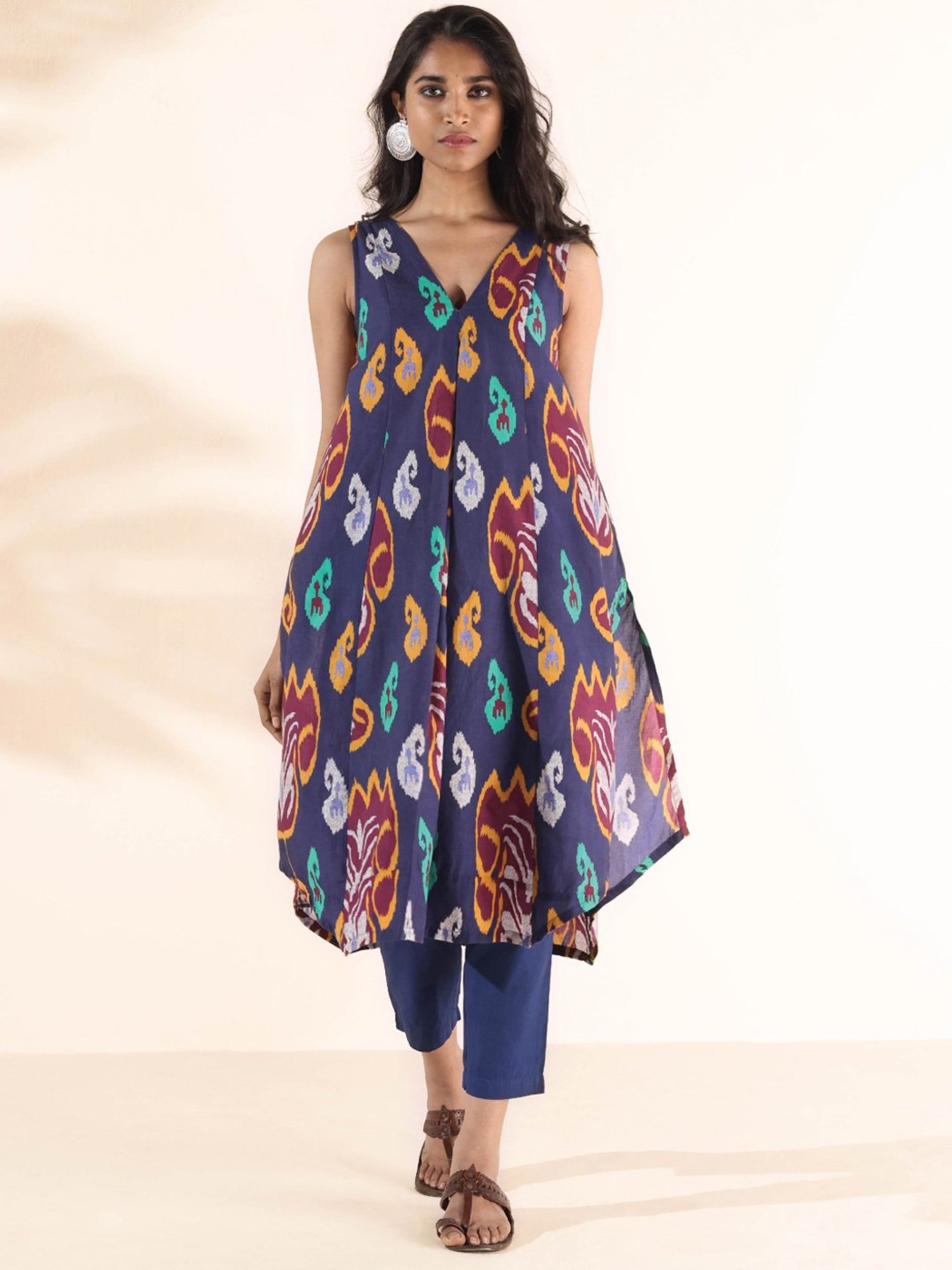 true Browns Blue Printed Kurta Pant Set