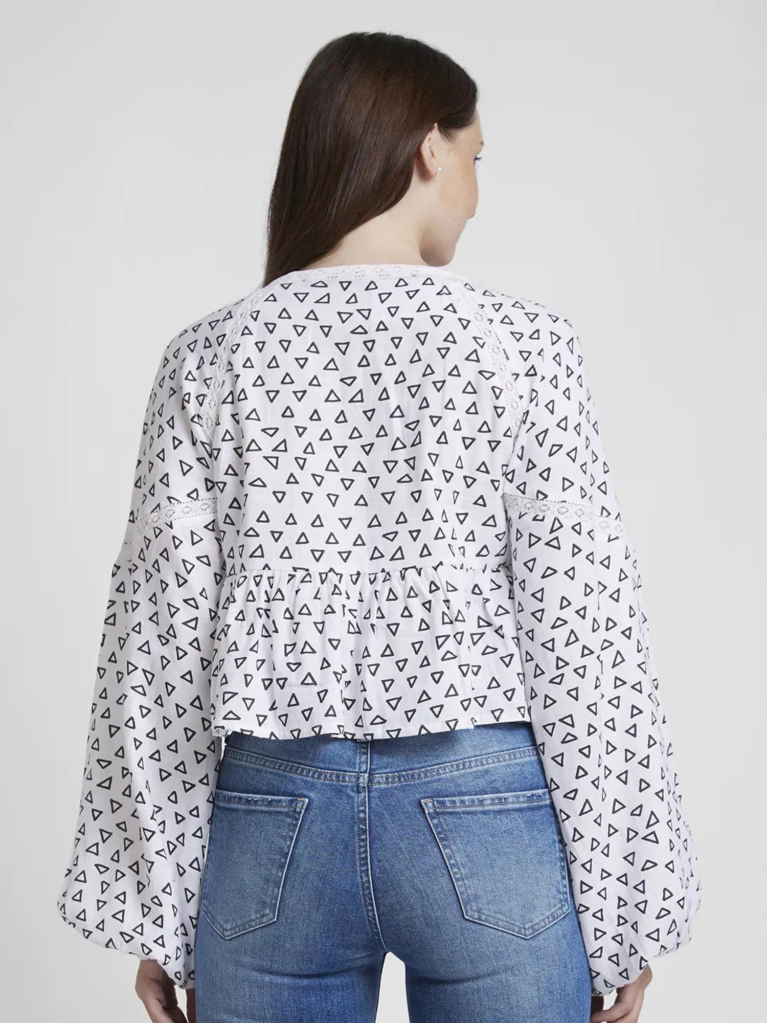 Spykar White & Black Cotton Printed Crop Top