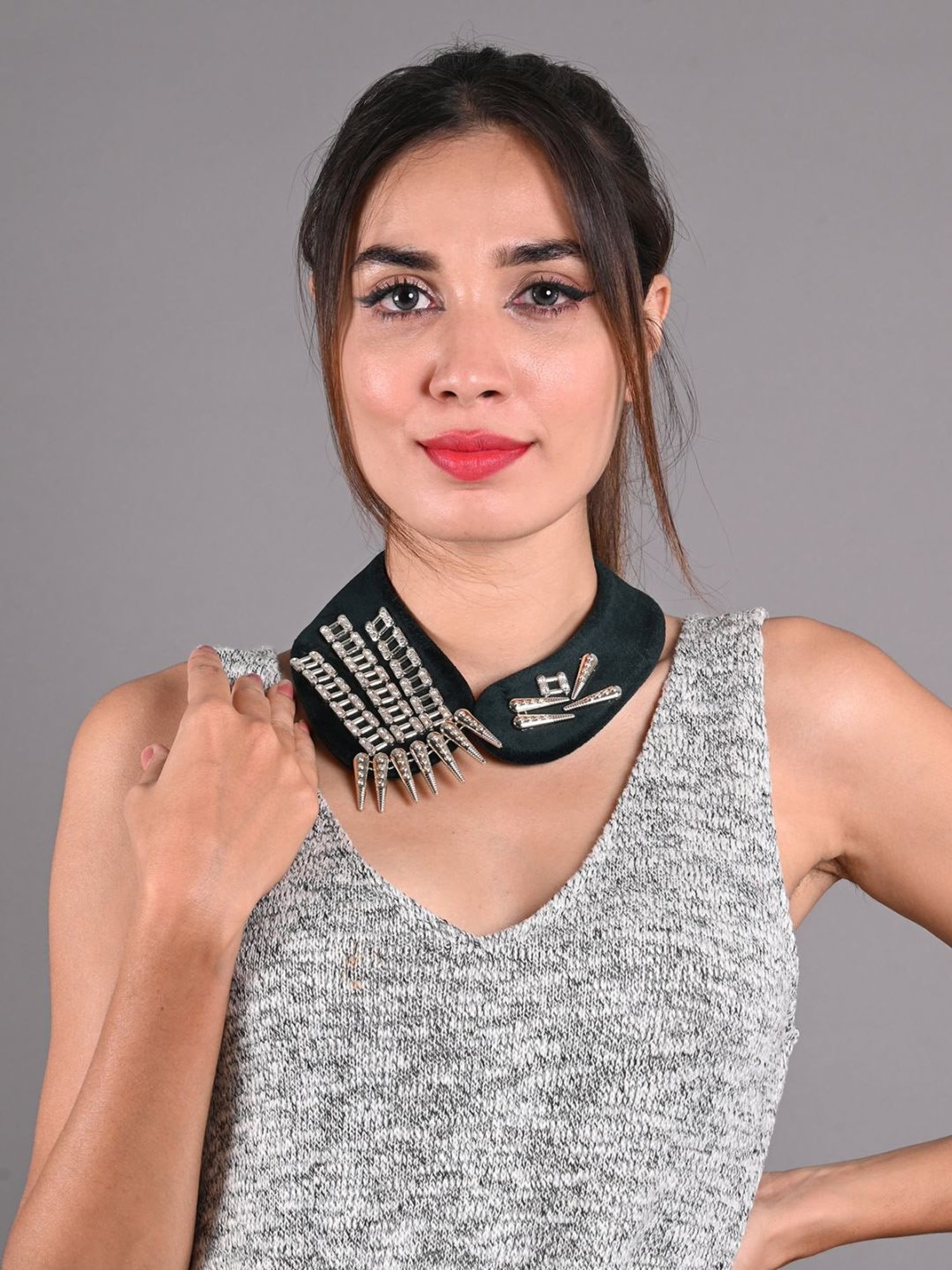 Odette Green Fabric Embellished Collar