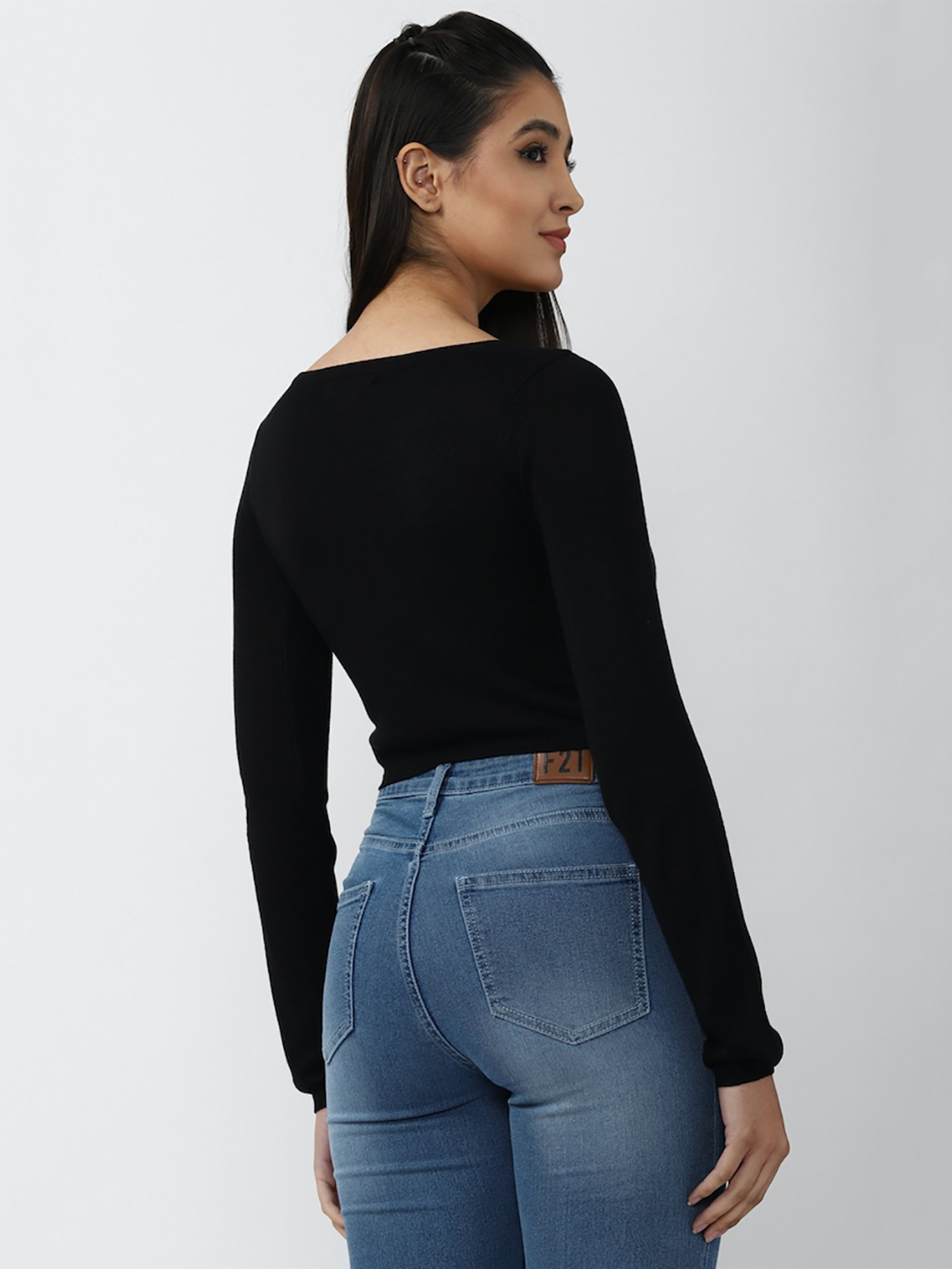 Forever 21 Black Regular Fit Sweater