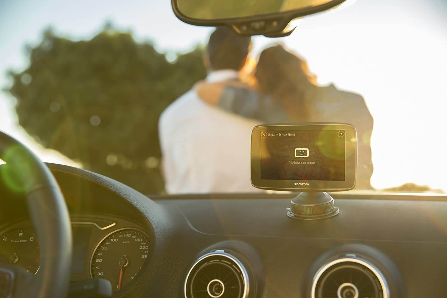 TomTom Go 520 5 Inch GPS Navigation Device with Real Time Traffic, World Maps, Wi-Fi-Connectivity, Smartphone Messaging, Voice Control and Hands-free Calling