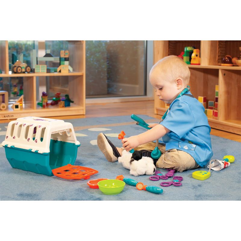 Battat Pretend Play Vet Kit