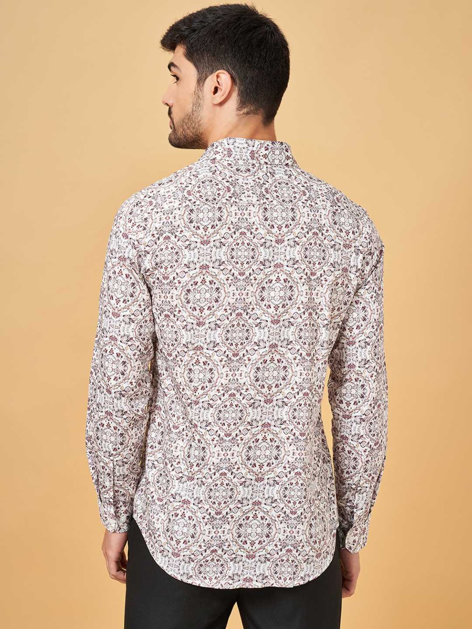 Peregrine By Pantaloons White Slim Fit Printed Shirt