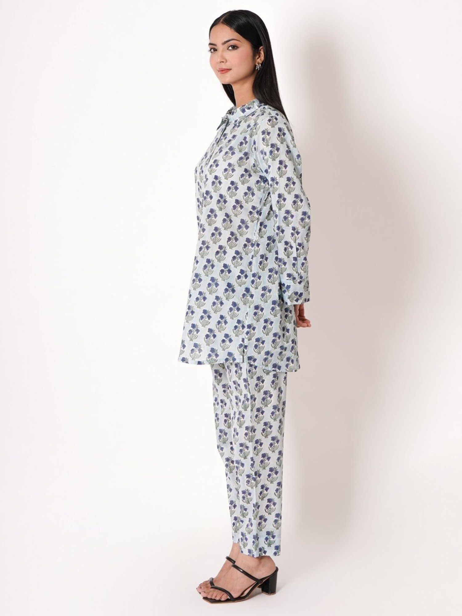 Kameez by Pooja Blue Handblock Floral Print Cotton Co-ord Set (Set of 2)