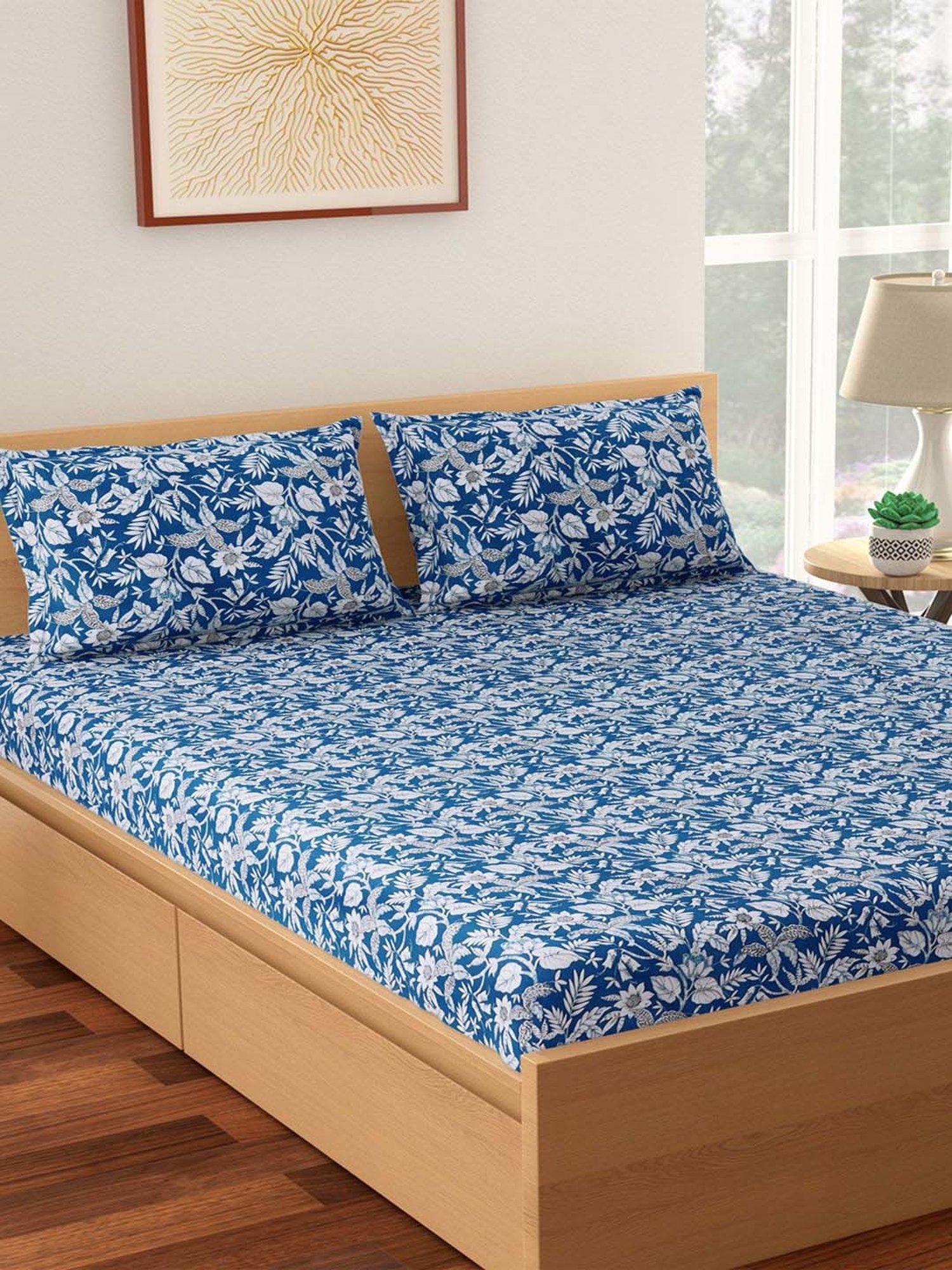 Living Scapes by Pantaloons Blue Cotton 144 TC Queen Bed Sheet with 2 Pillow Covers