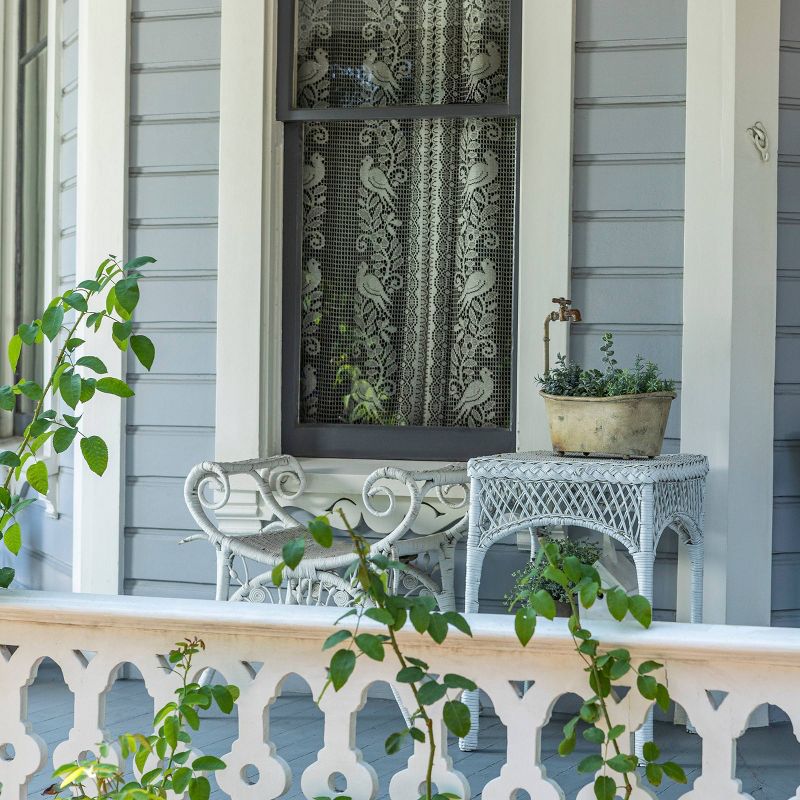 Alpine 2pk Rustic Iron Novelty Bathtub with Faucet Planter Off White