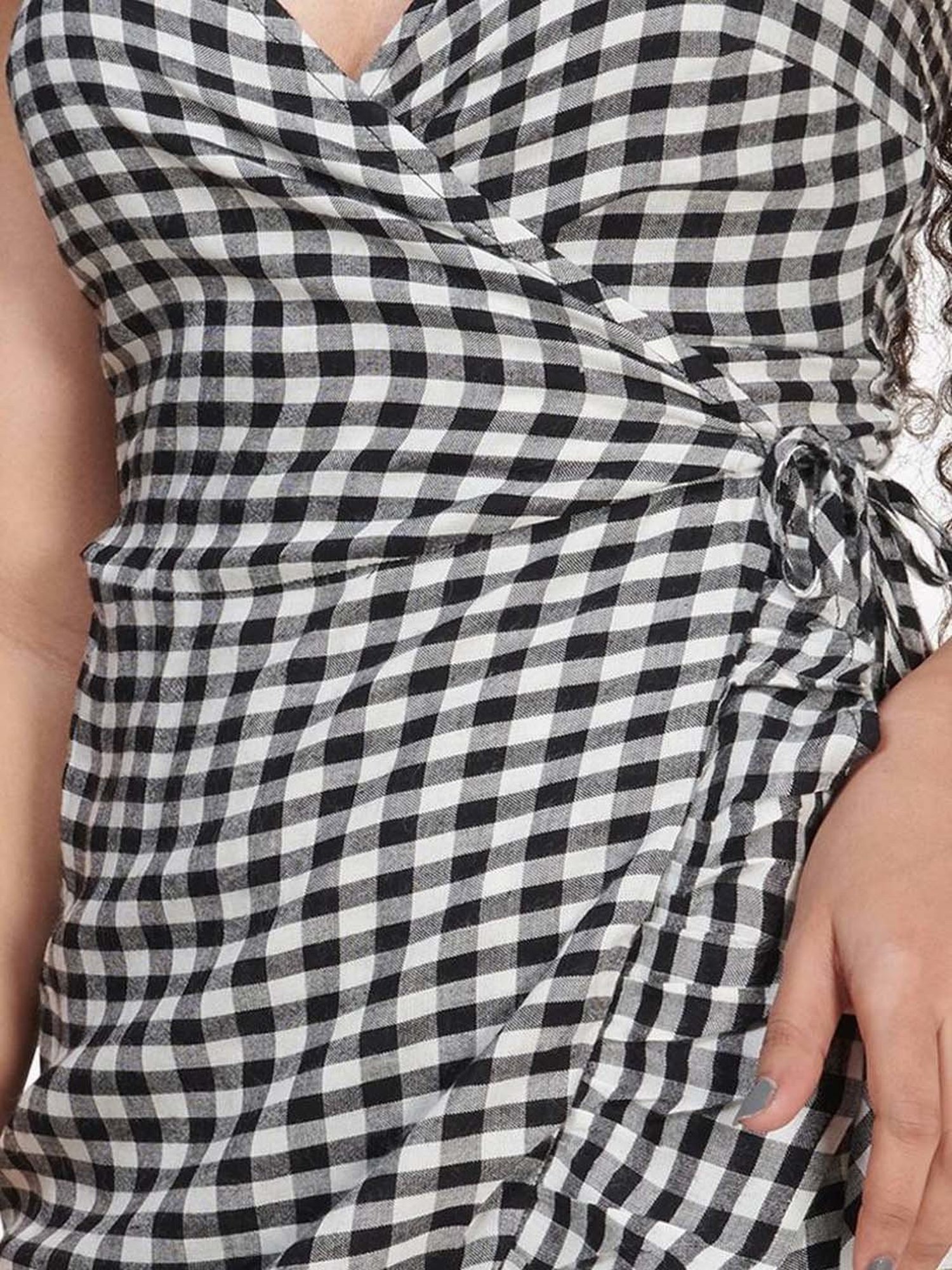 VASTRADO Black Cotton Chequered A-Line Wrap Dress