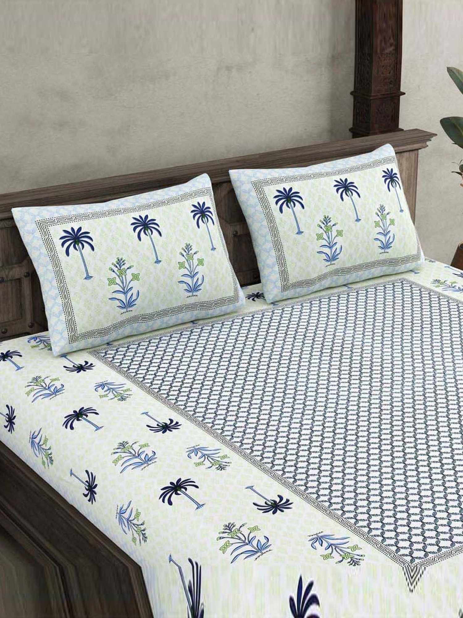 JaipurFabric Blue & White Cotton 180 TC Double Bedsheet with 2 Pillow Covers