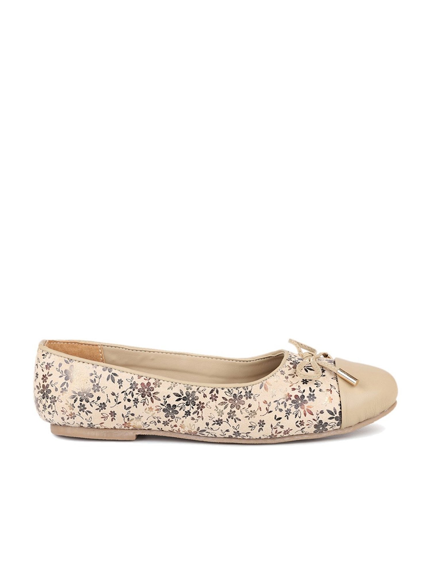 Design Crew Women's Beige Flat Ballets