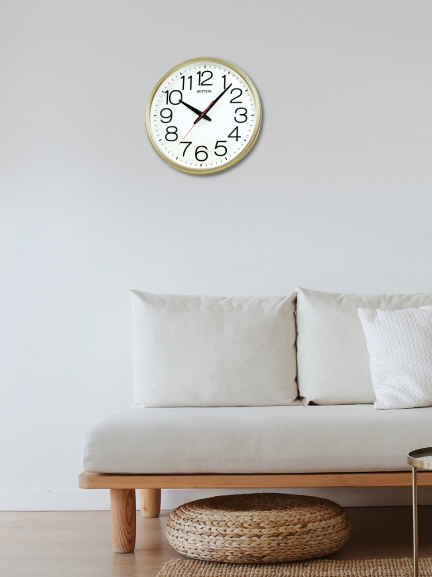 RHYTHM Gold & White Plastic Elegant Round Silky Silent Move Wall Clock