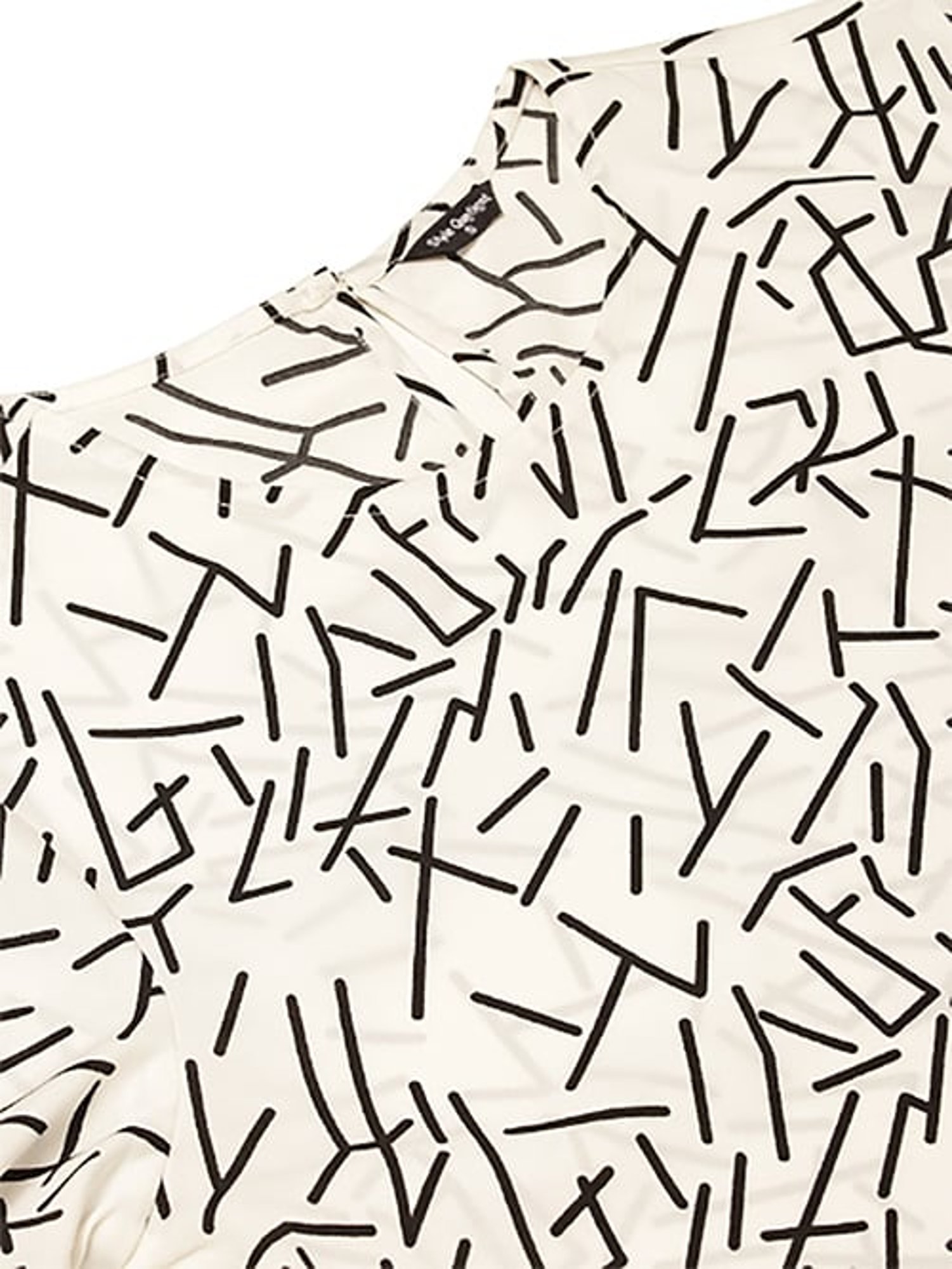 Style Quotient White & Black Printed Top