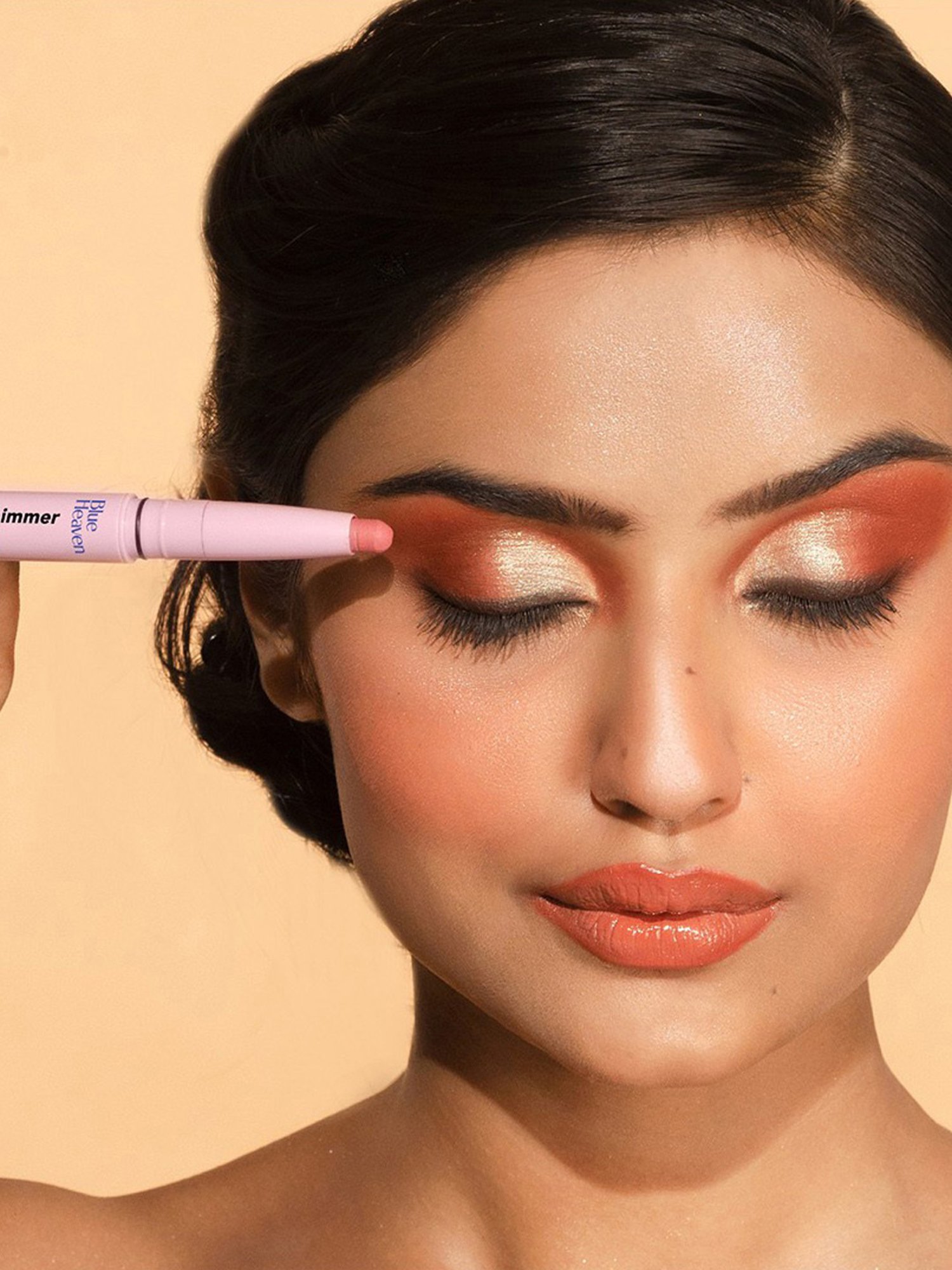 Blue Heaven Swipe & Shimmer Eyeshadow Stick Terracotta Warrior - 2.2 gm