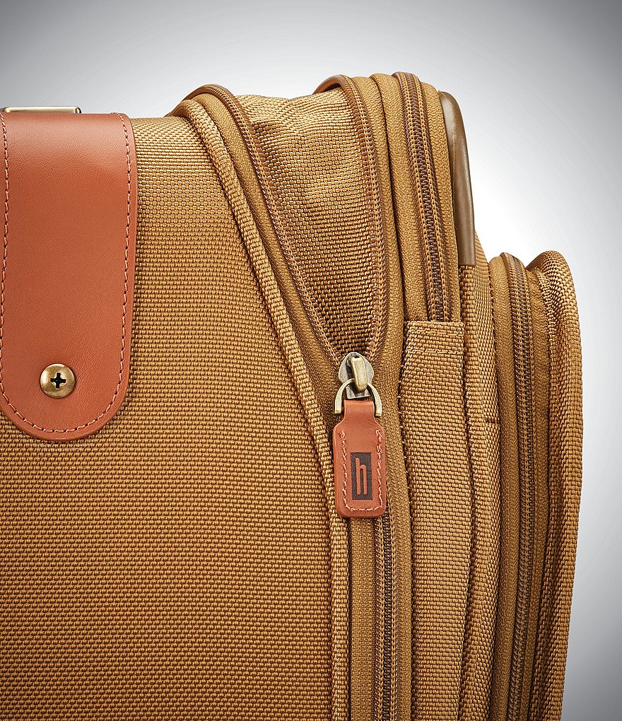 Hartmann Ratio Classic Deluxe 2 Domestic Carry On Expandable Spinner