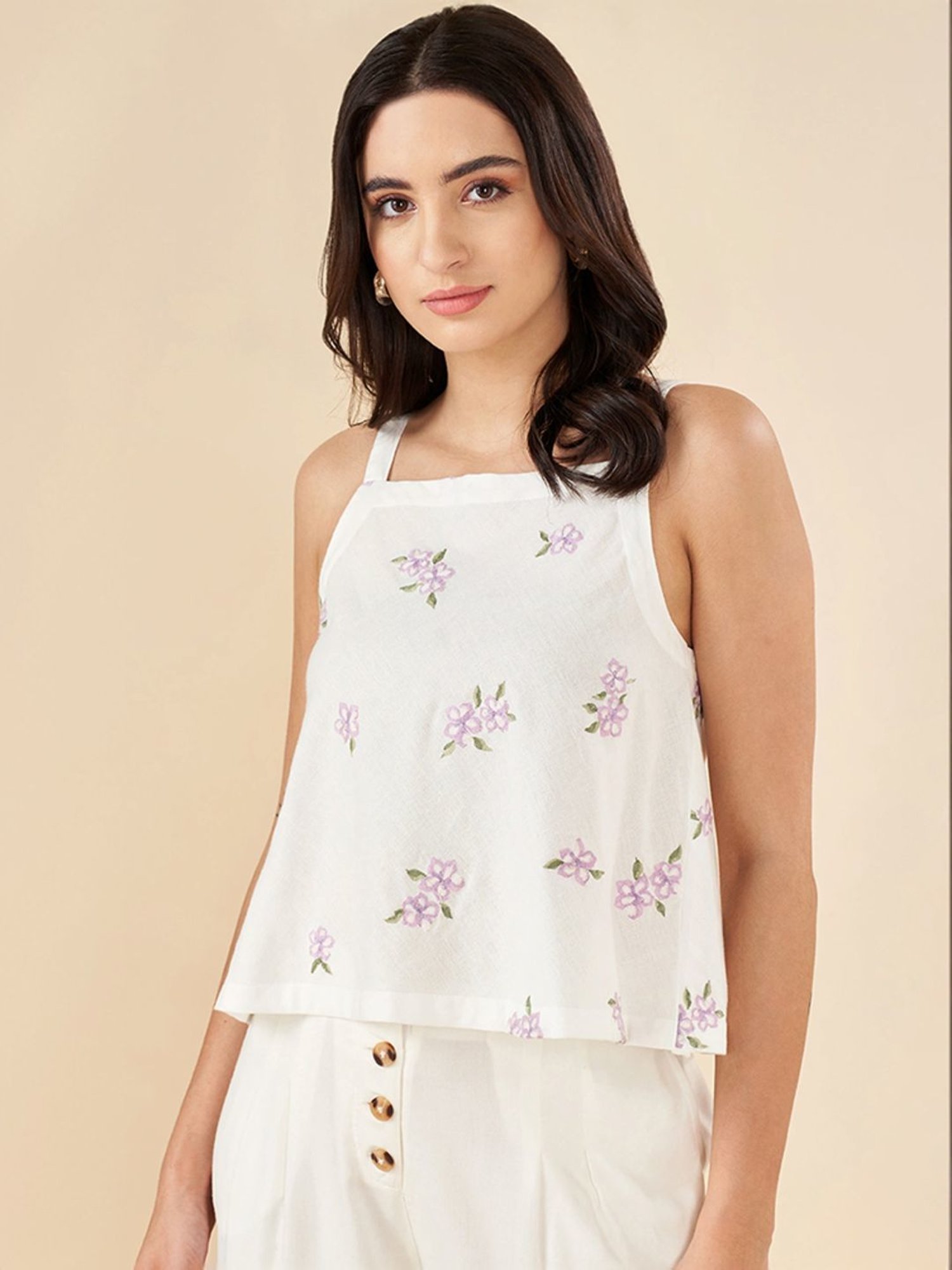 Akkriti by Pantaloons Snow White Embroidered Crop Top