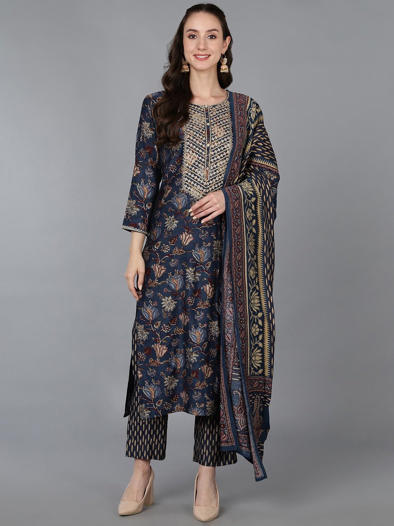 Vaamsi Blue Embroidered Kurta Pant Set With Dupatta