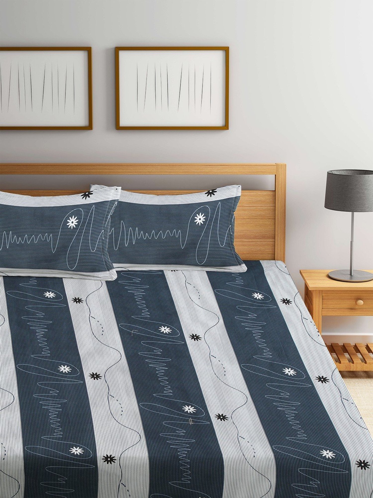 Klotthe Printed Sky Blue 210 TC Cotton Blend Double 2 Bed Sheets with 4 Pillow Covers