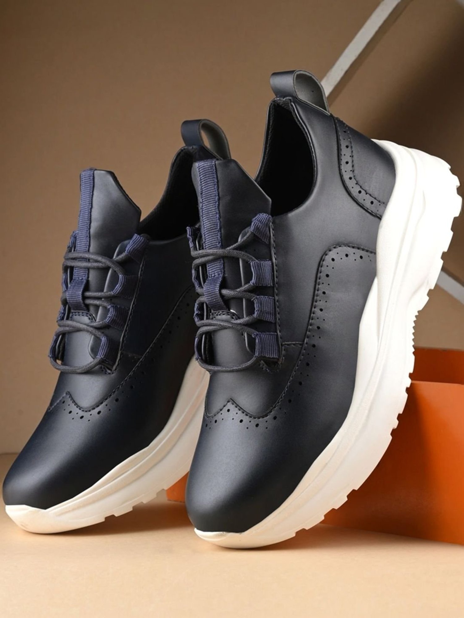 Hoversole Men's Gravity-2 Navy Casual Sneakers