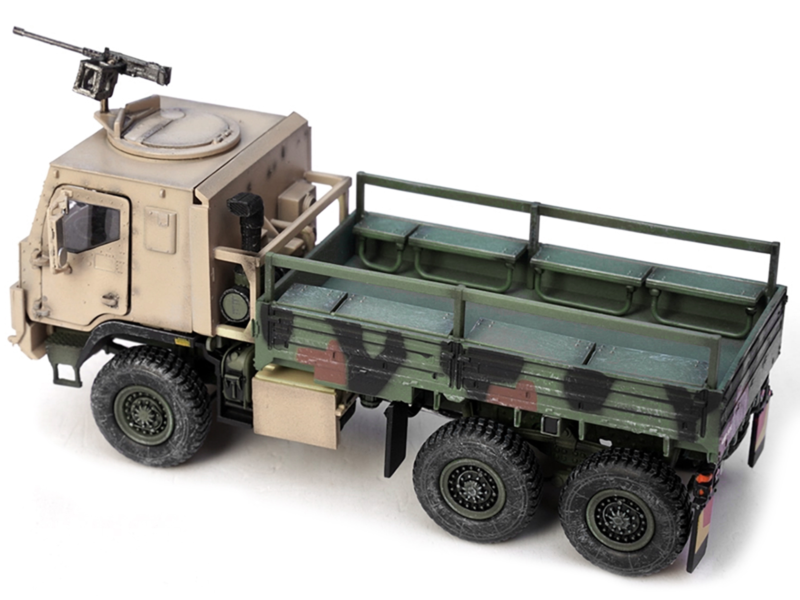 US Army Vehicle WWII Desert Sand Weathered Version 1/18 Diecast Model Car by American Diorama