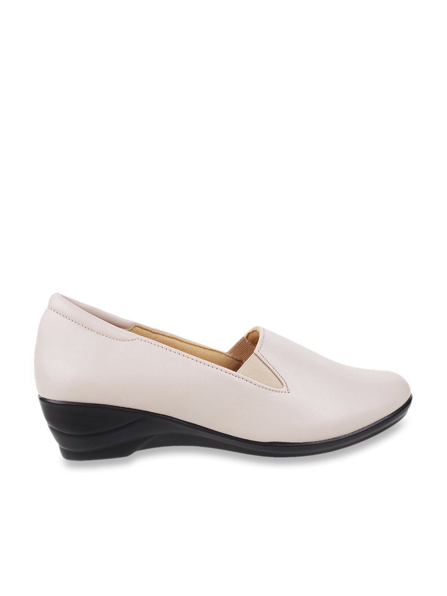 Walkway Women's Off White Wedge Pumps
