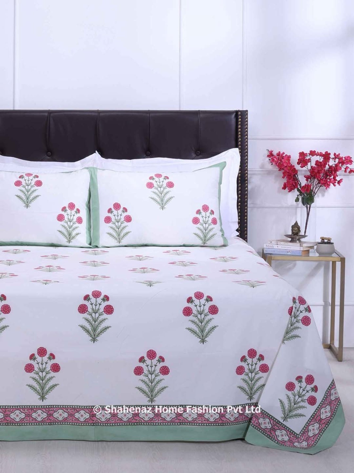 Shahenaz Pink & Green 220 TC Cotton Gul E Aasmeen Double Bedsheet with 2 Pillow Covers