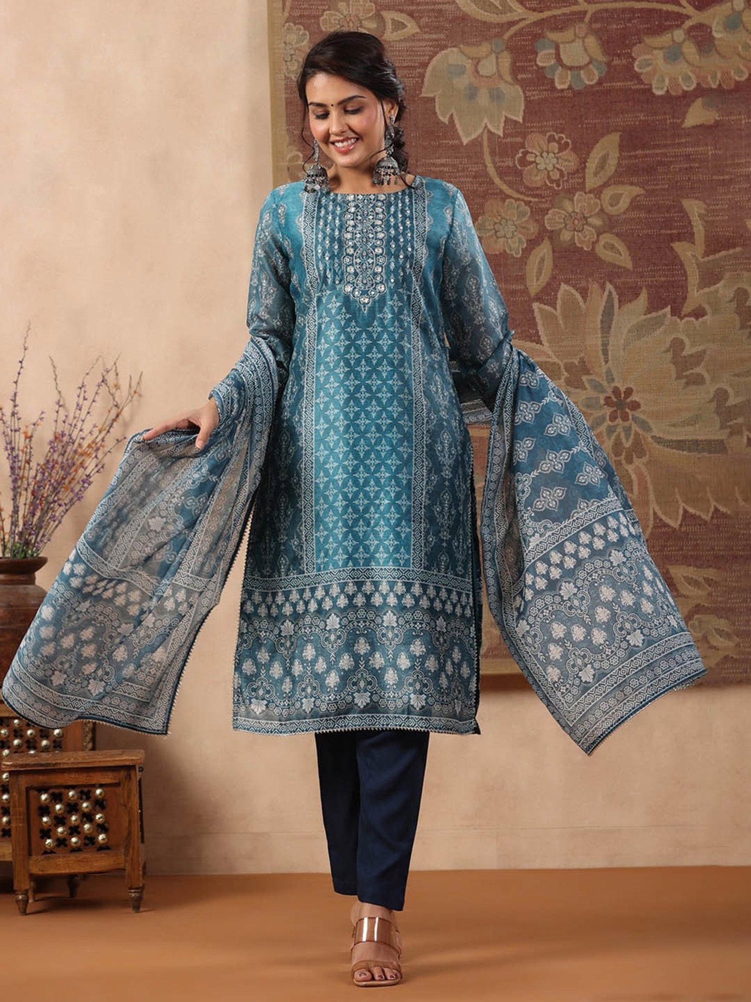 Rain and Rainbow Blue Motifs Print Kurta With Pant & Dupatta