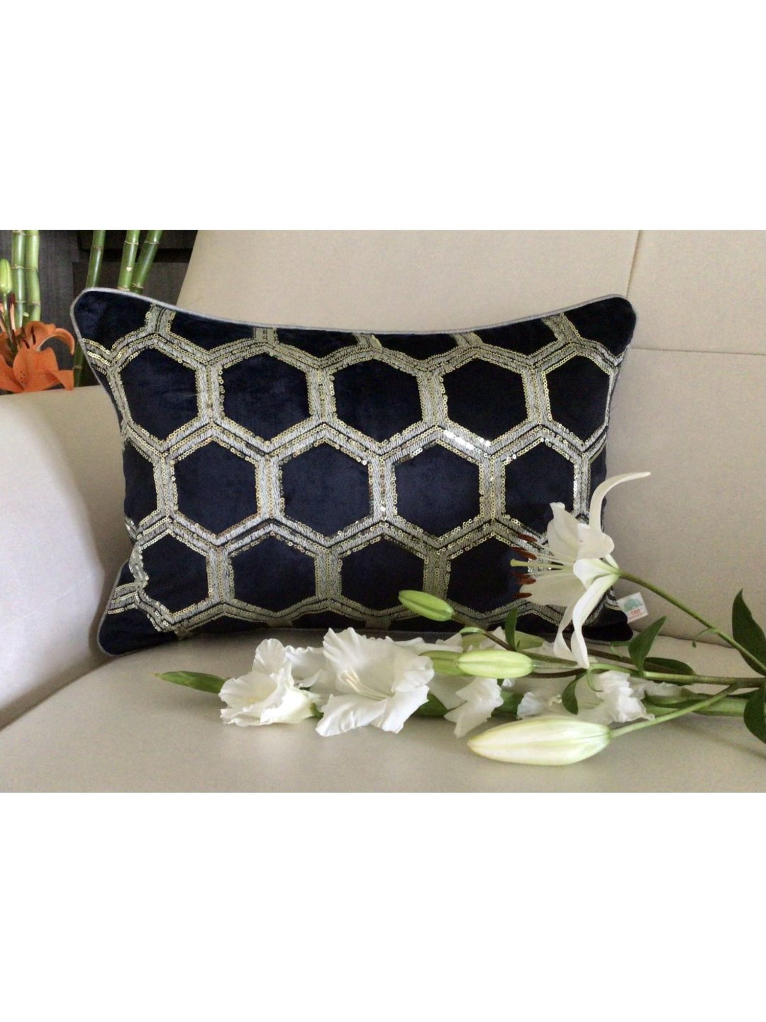 TARA Sparkling Homes Blue Embroidered Luxury Velvet Cushion Cover - Set of 1