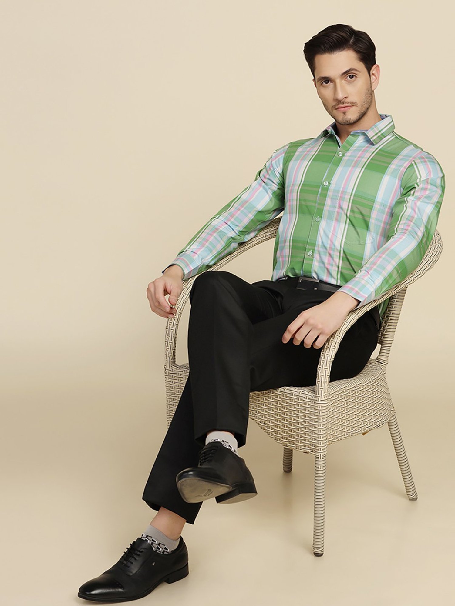 TAHVO Green Regular Fit Check Shirt