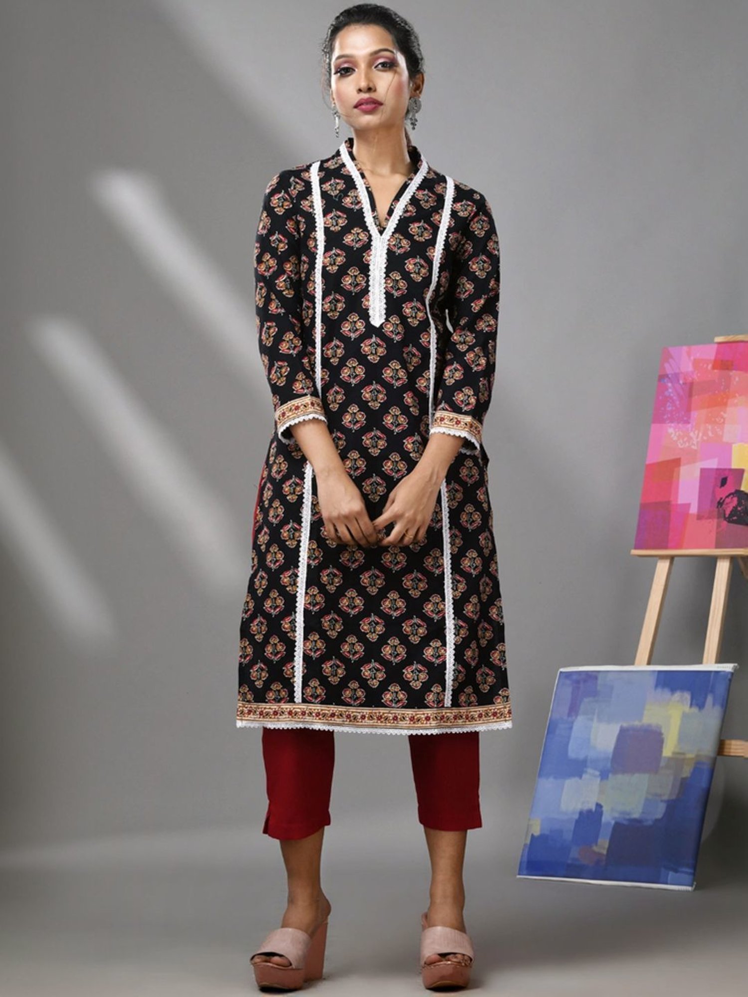 Charukriti Black Cotton Printed Straight Kurta