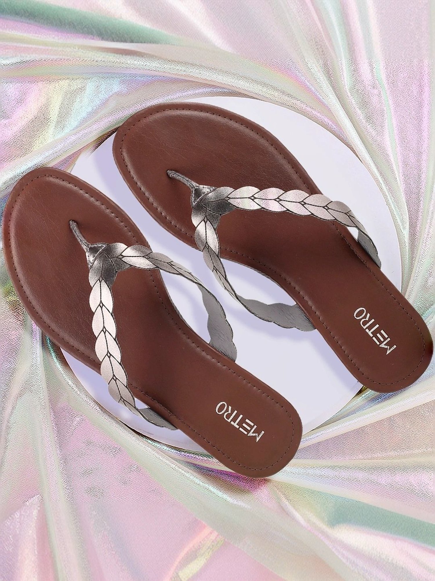 Metro Women's Gun Metal Thong Sandals