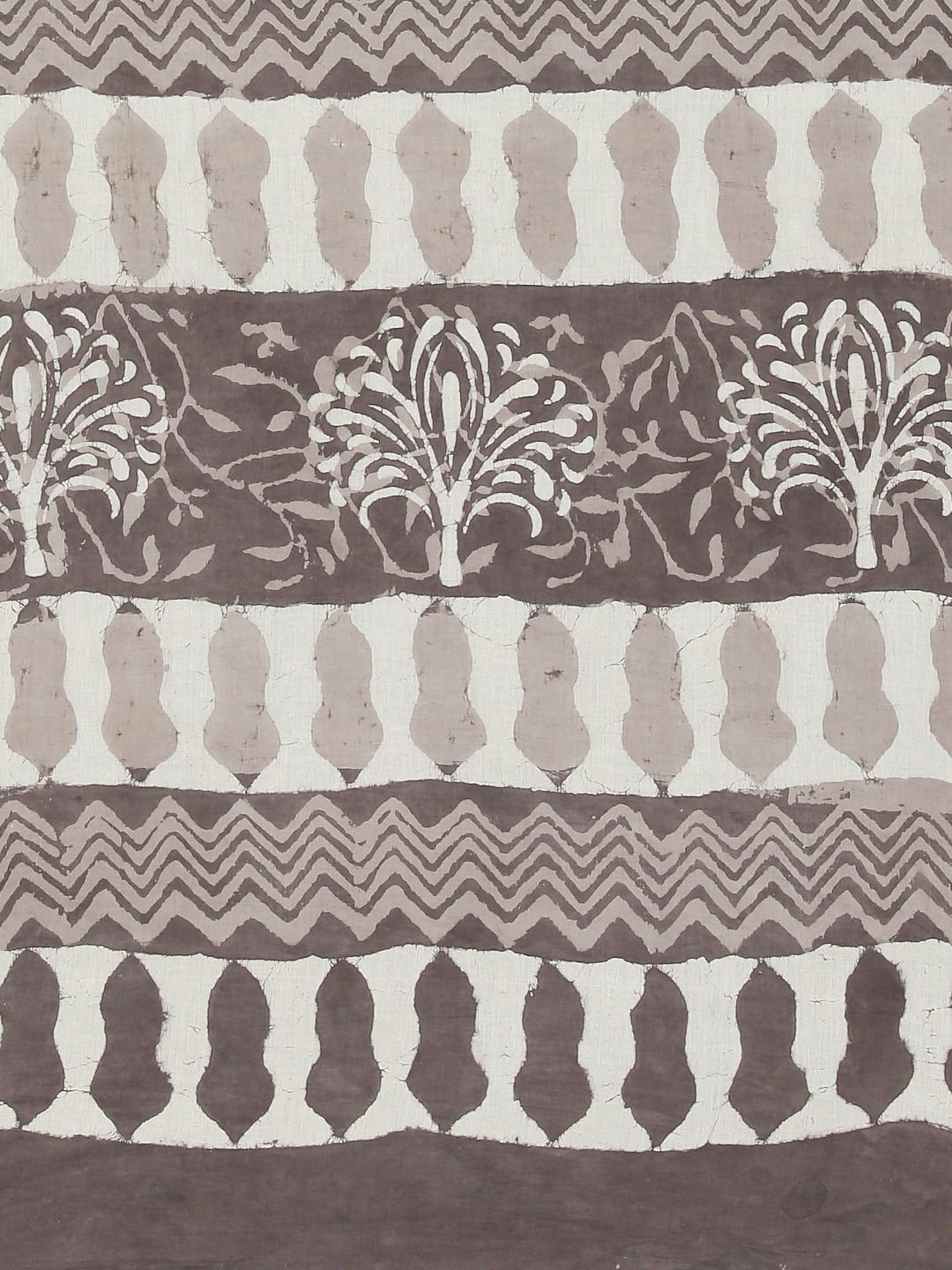 Kalakari India White & Grey Cotton Printed Saree With Unstitched Blouse