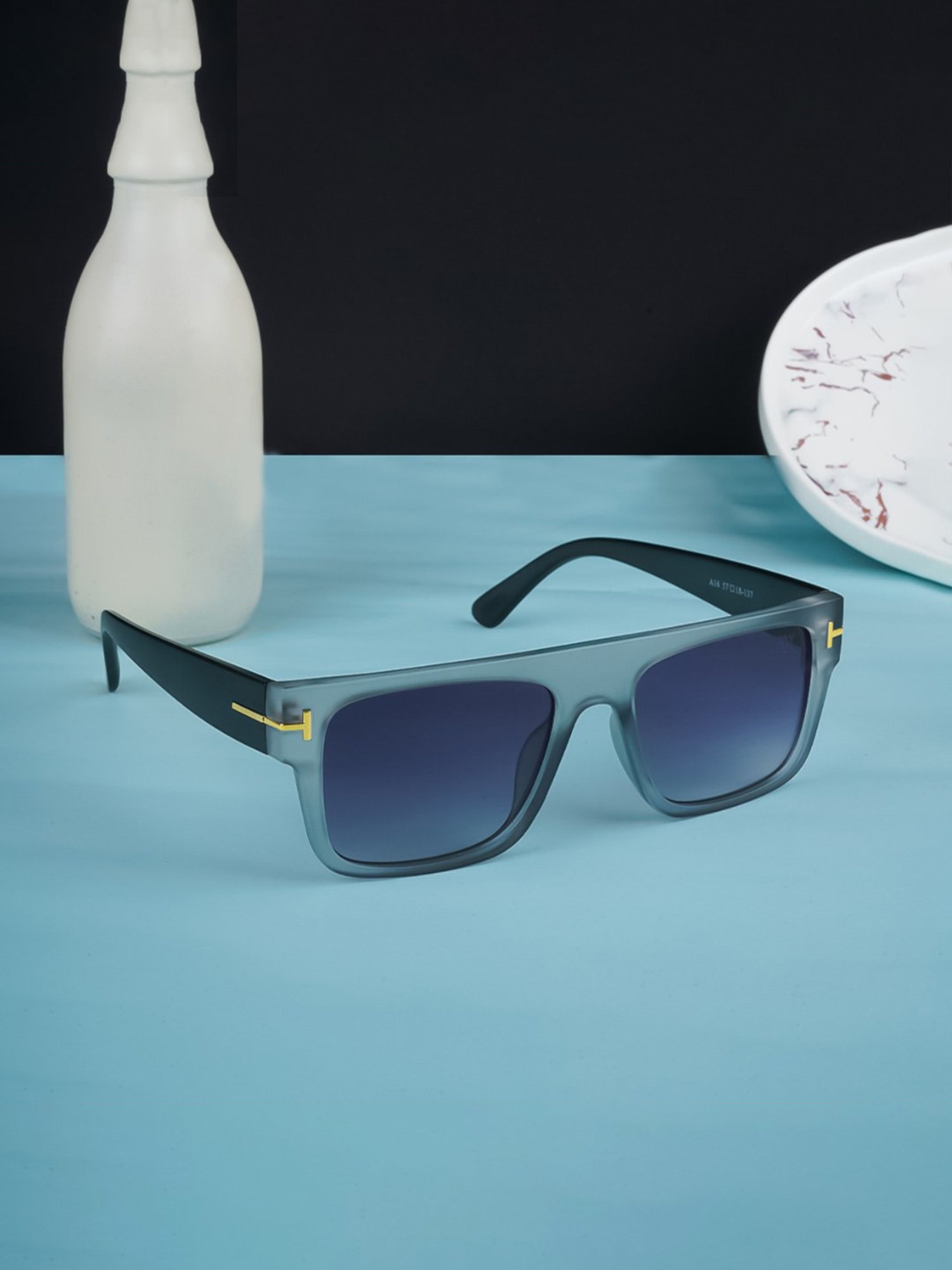 Voyage Grey Wayfarer UV Protection Unisex Sunglasses