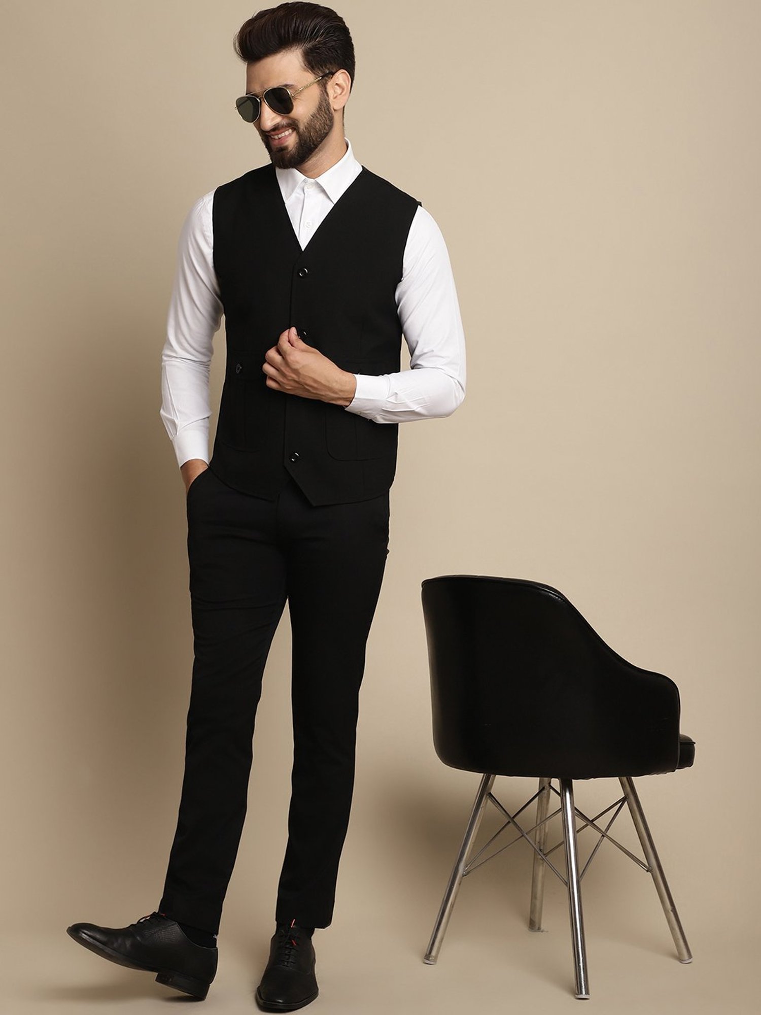 Even Black Regular Fit V Neck Waistcoat
