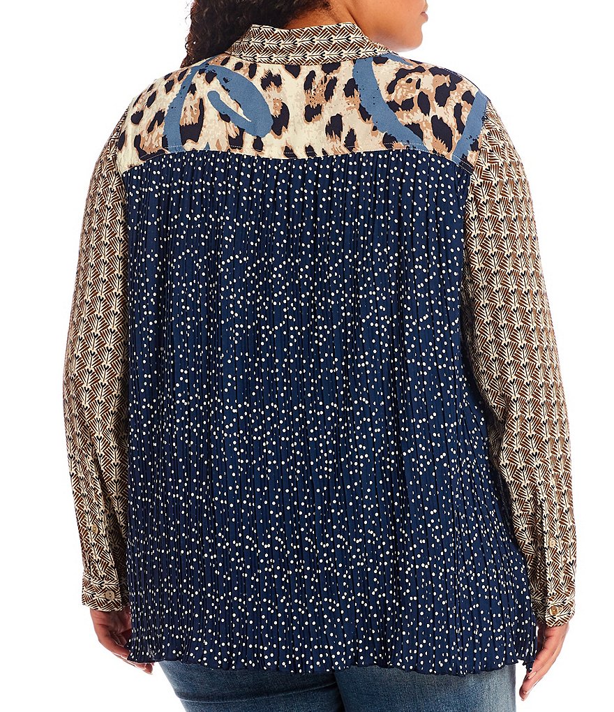 John Mark Plus Size Mixed Media Long Sleeve Floral Front Pleat Back Crepe Tunic