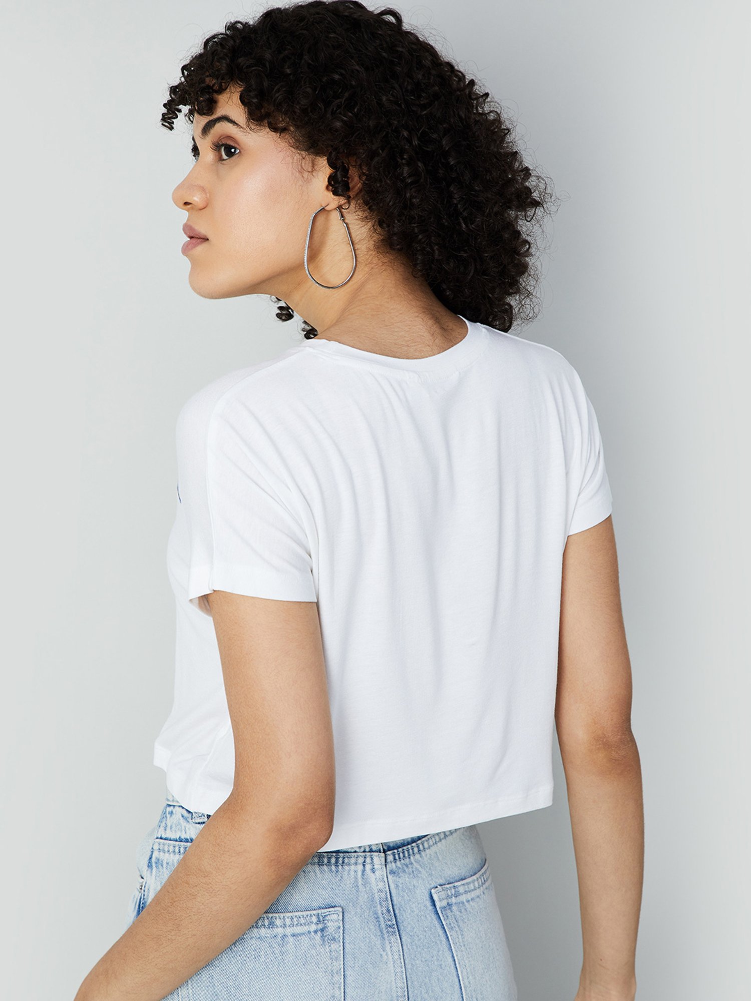 Ginger by Lifestyle Off White Graphic Print Crop T-Shirt