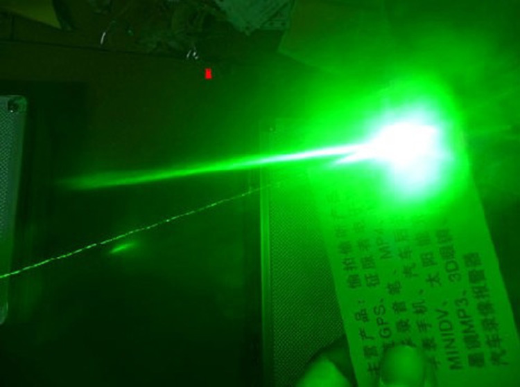 300mW 532nm Green Laser Pointer Pen Laser 303 High Power  adjustable burn match