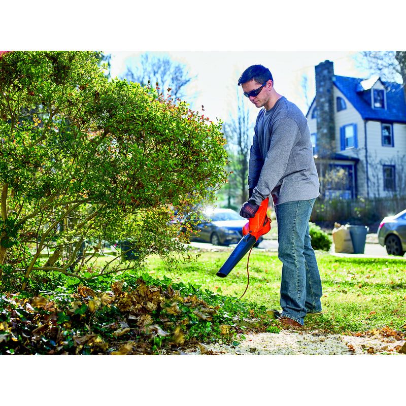 2-in-1 Convertible Pole Chainsaw - Earthwise