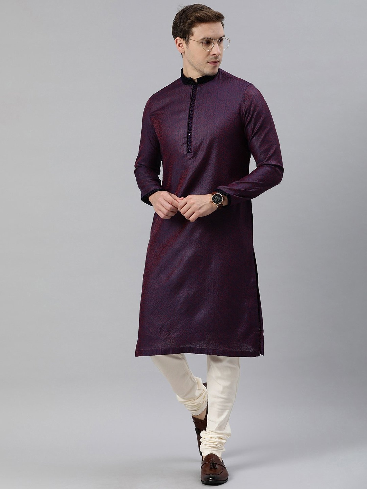 Manthan Cream Regular Fit Churidars