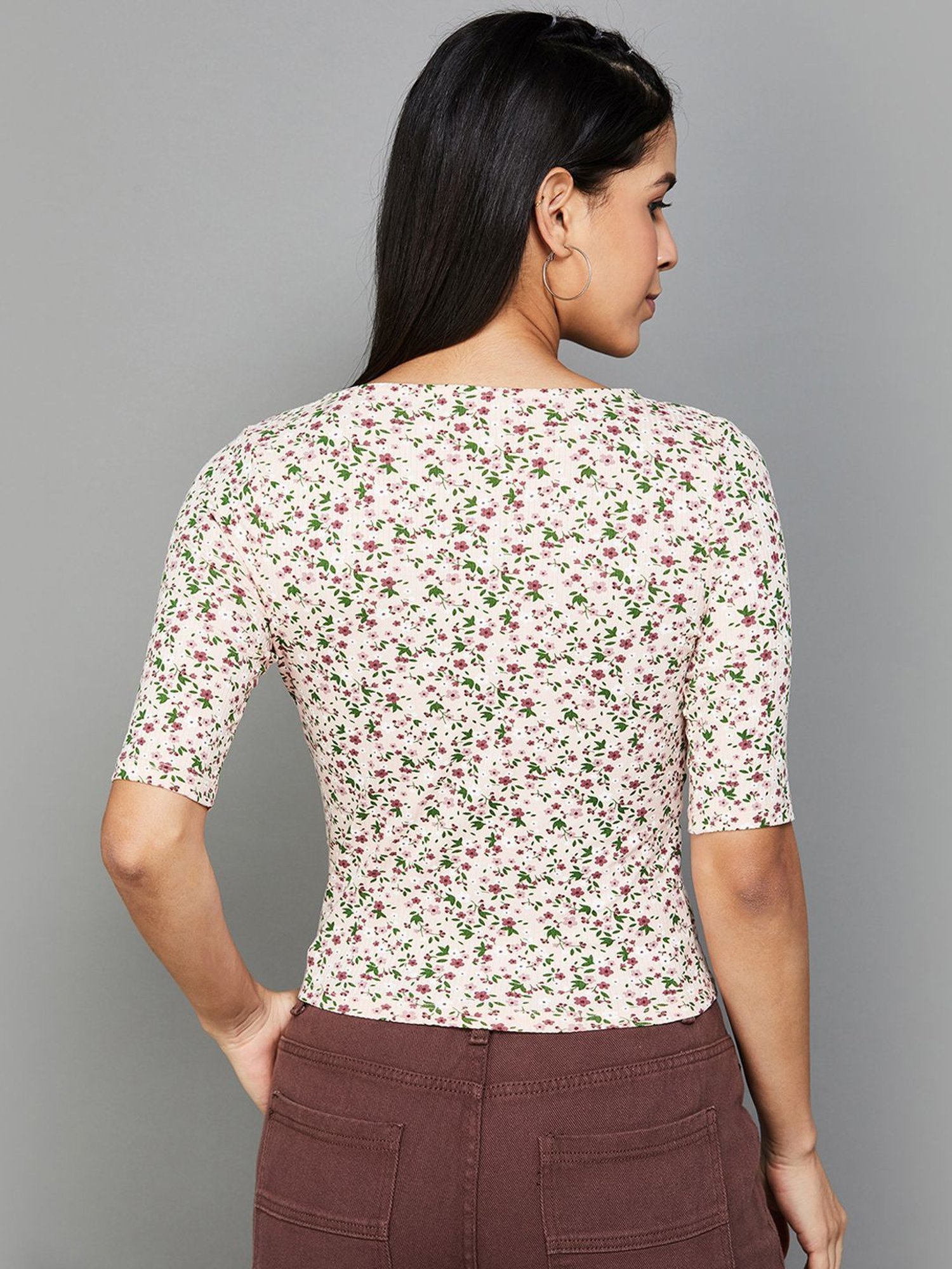 Ginger by Lifestyle Beige Floral Print Crop Top