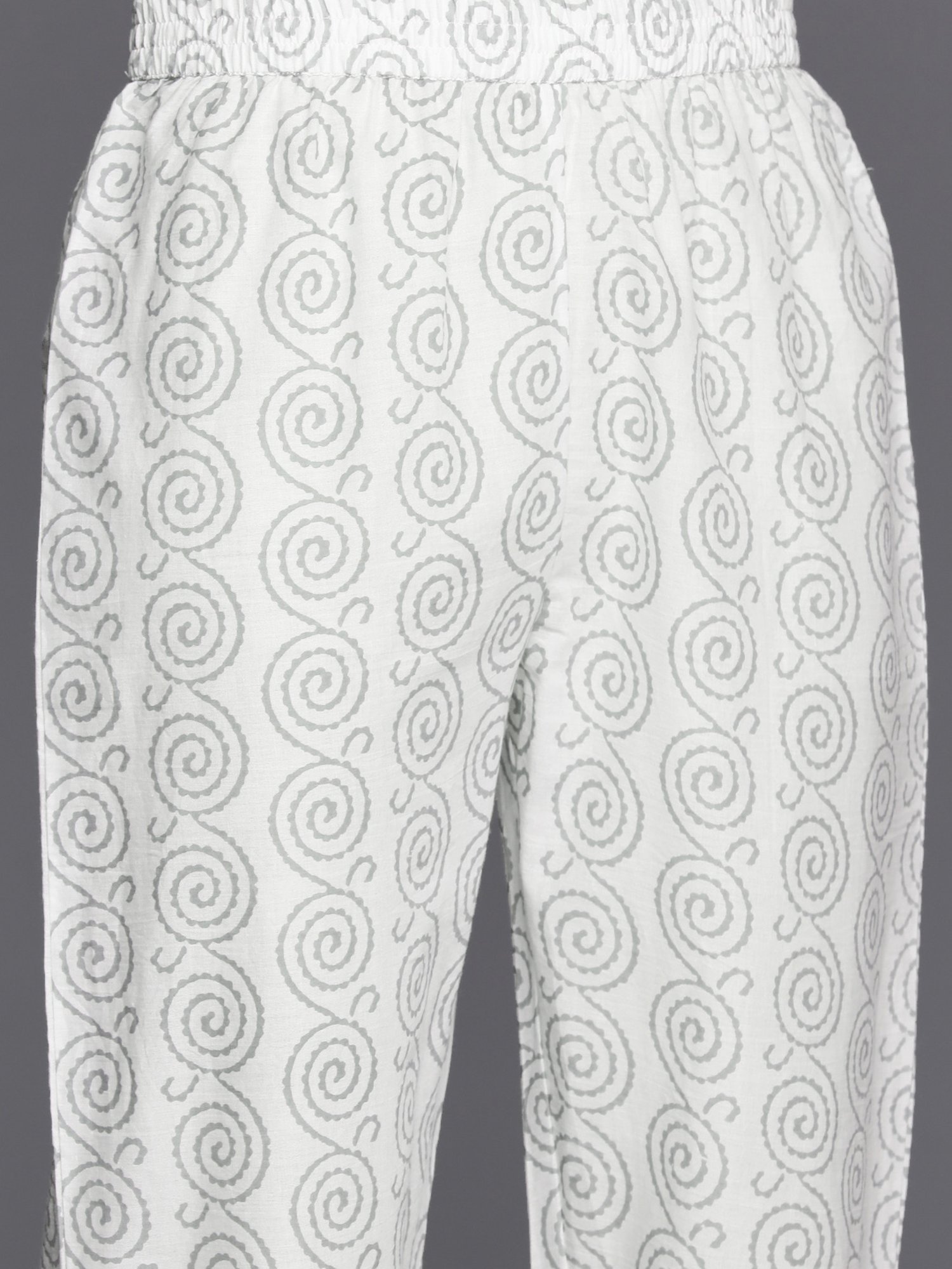 Varanga Grey & White Cotton Printed Kurta Pant Set