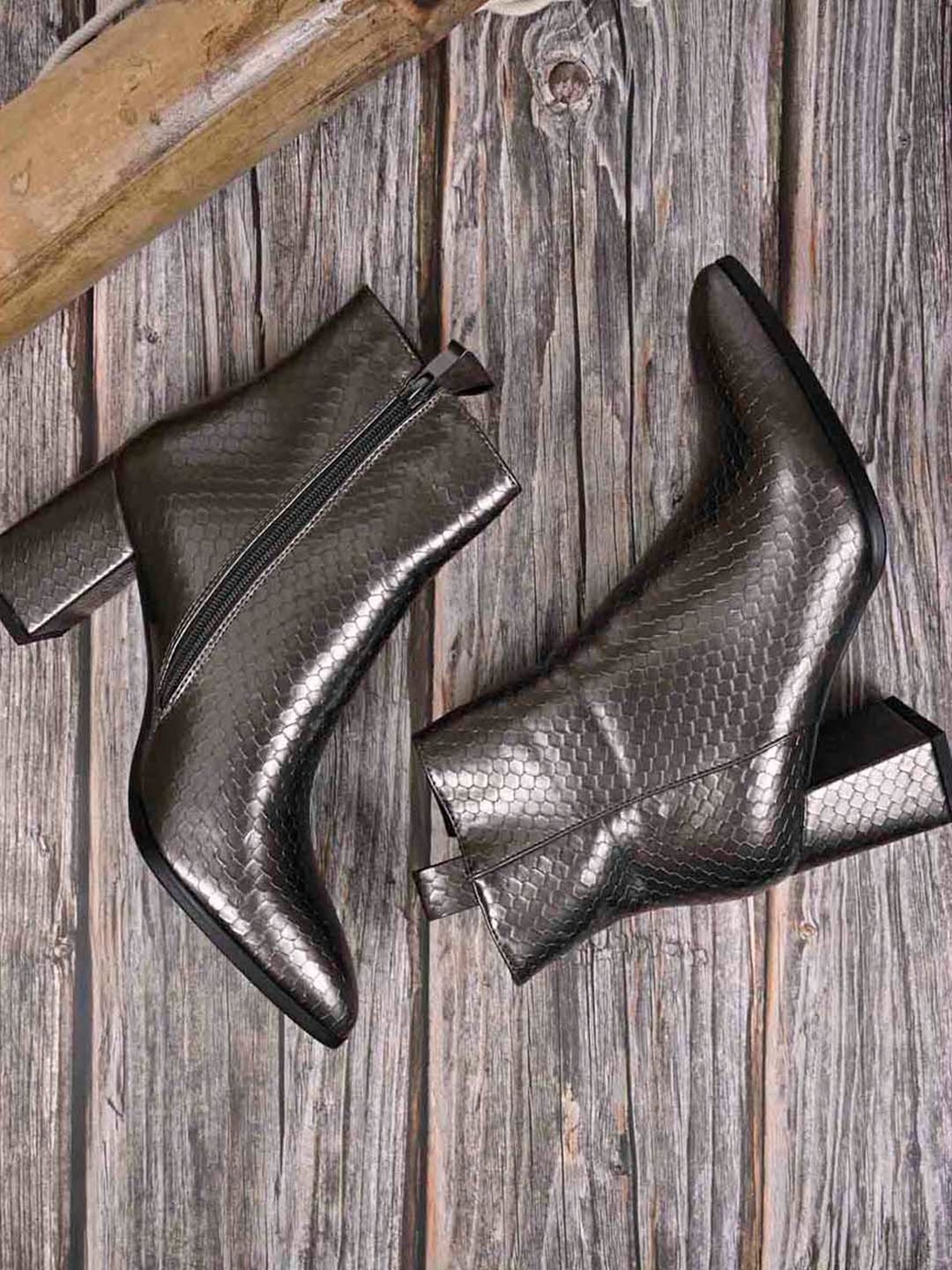 Ronnie Grey Women's Grey Casual Boots