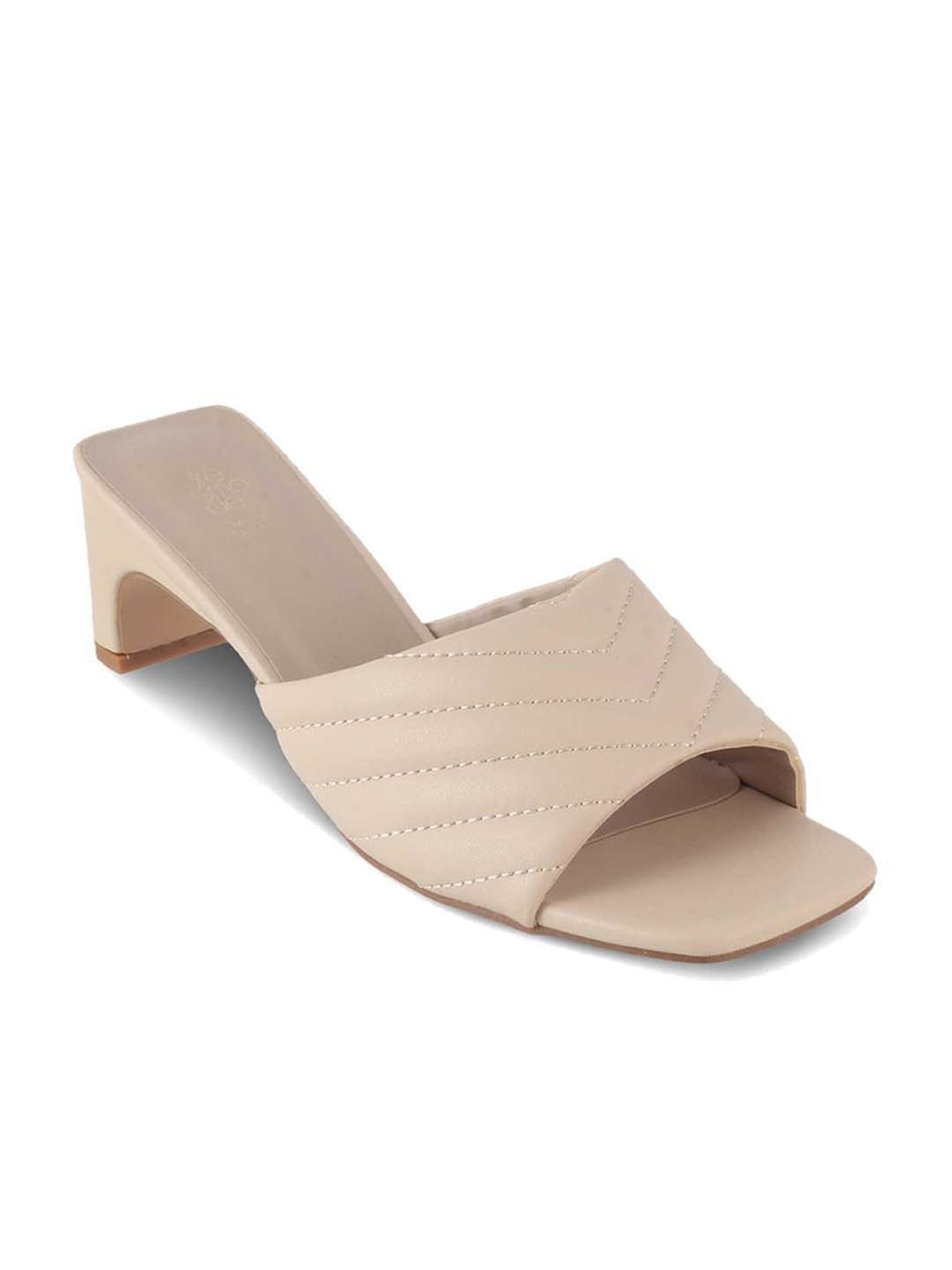 Tresmode Women's Beige Casual Sandals