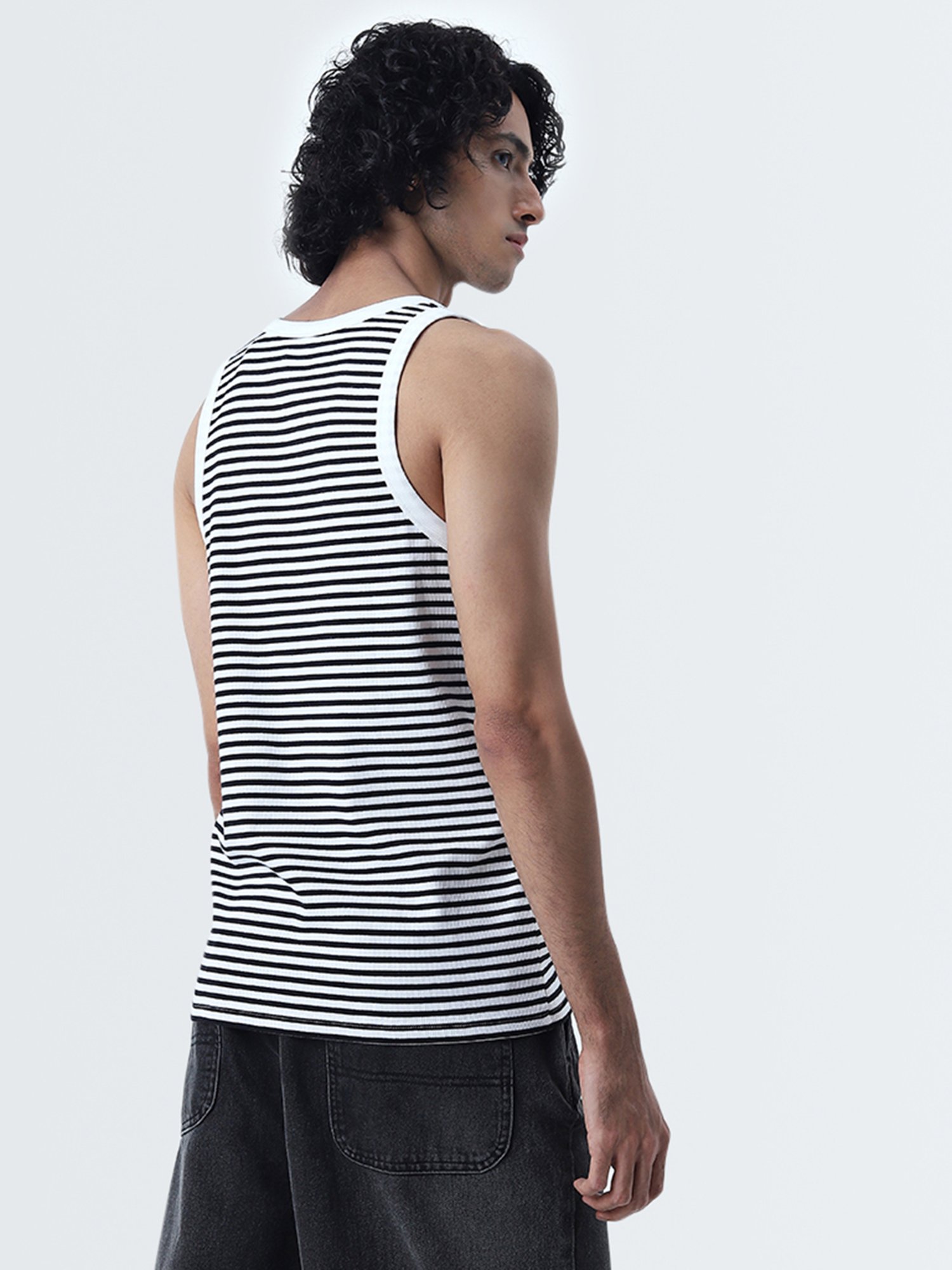 Nuon by Westside White & Black Striped Design Slim-Fit Cotton Vest