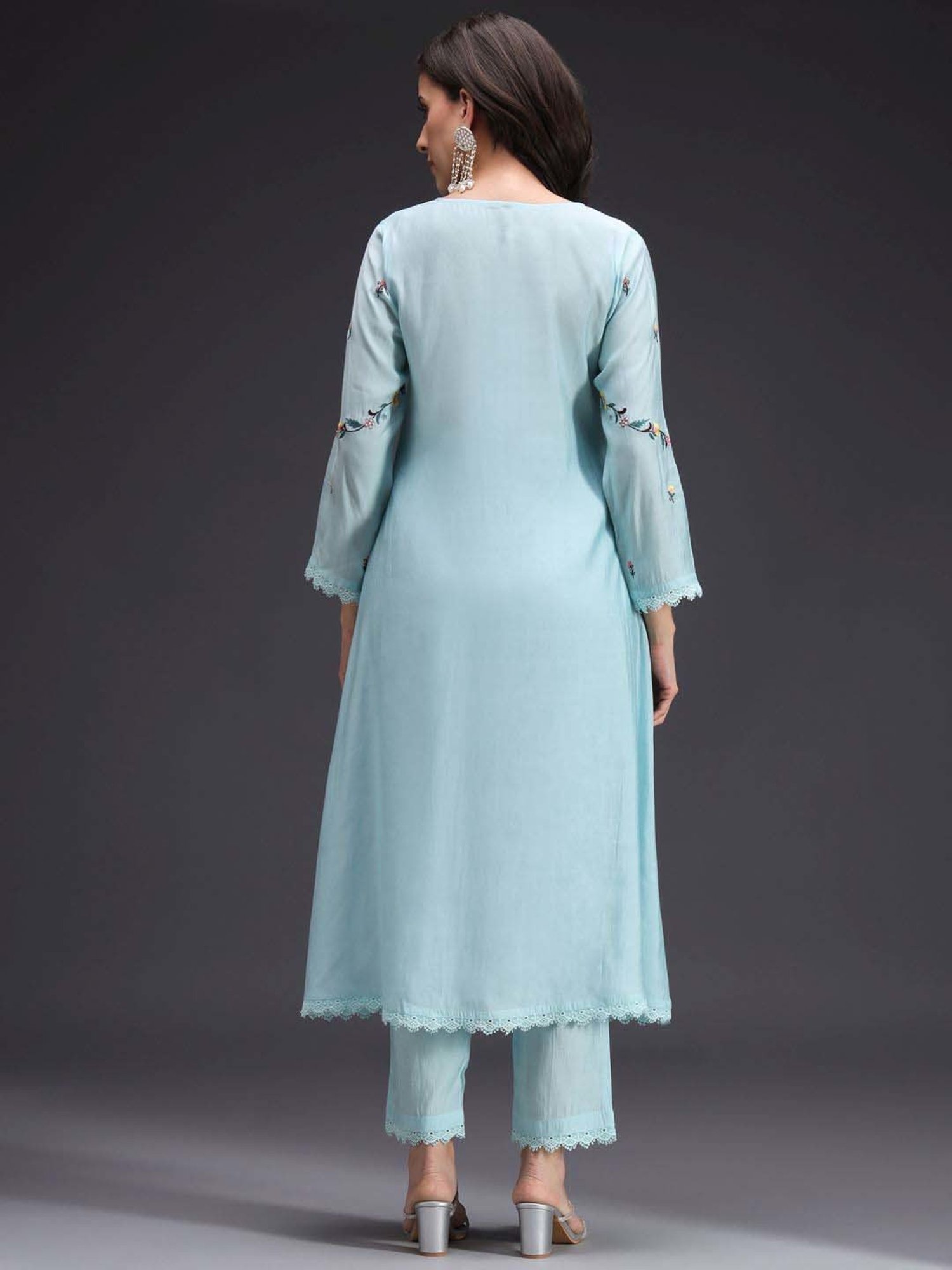 Heeposh Blue Embroidered Kurta Pant Set