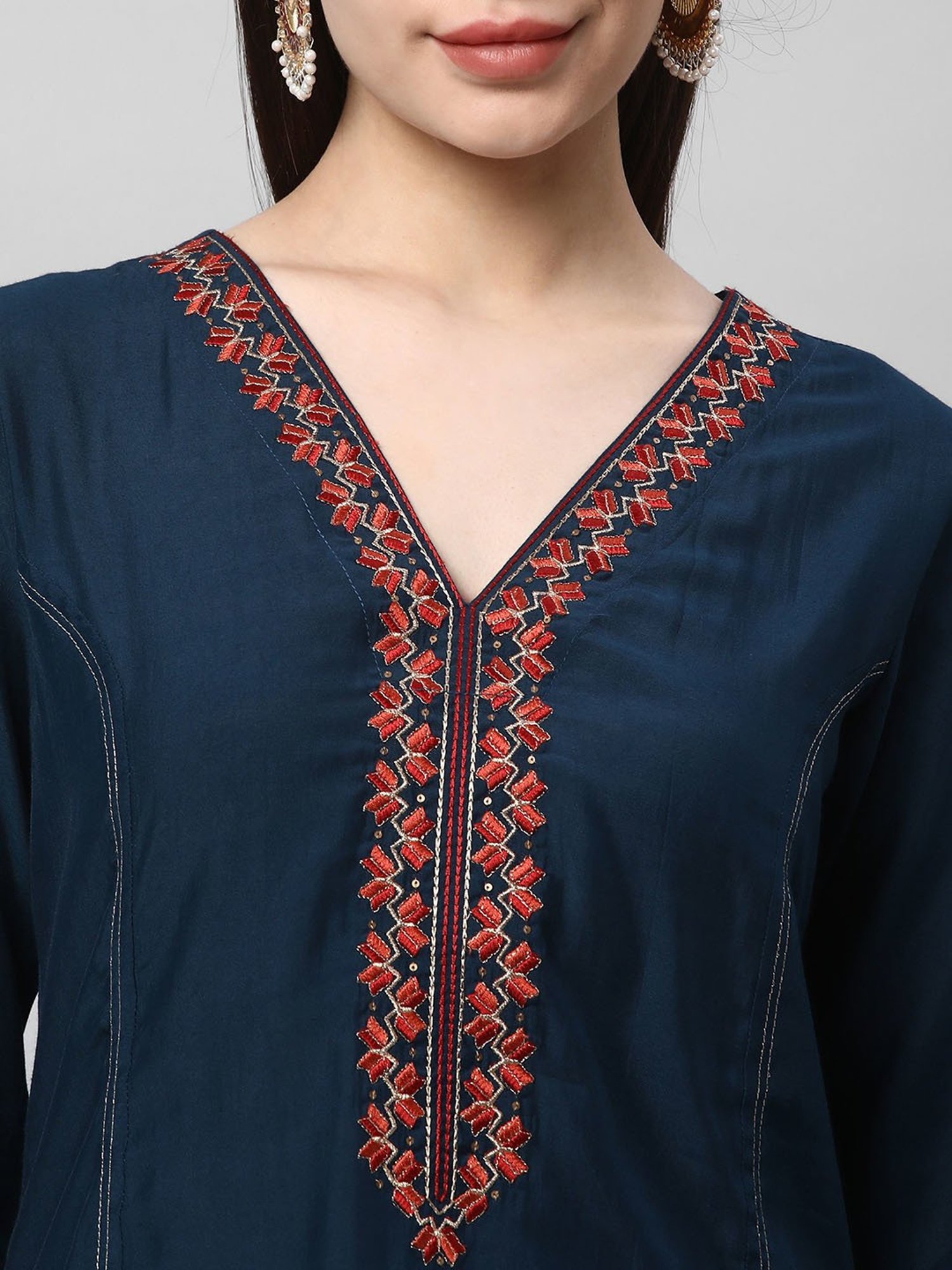 Kami Kubi Blue Embroidered Kurta With Pant & Dupatta