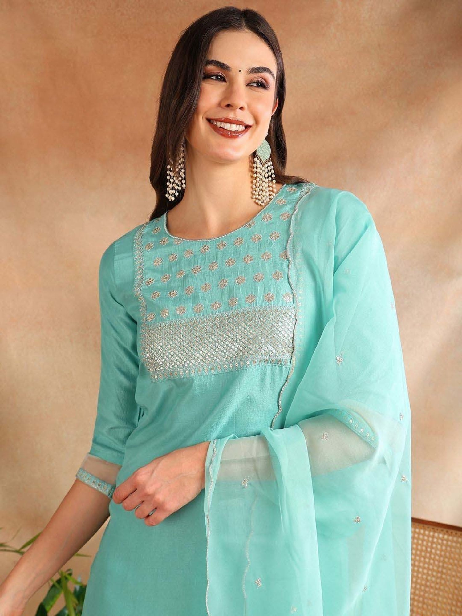 Vaamsi Sea Green Embellished Kurta Pant Set With Dupatta