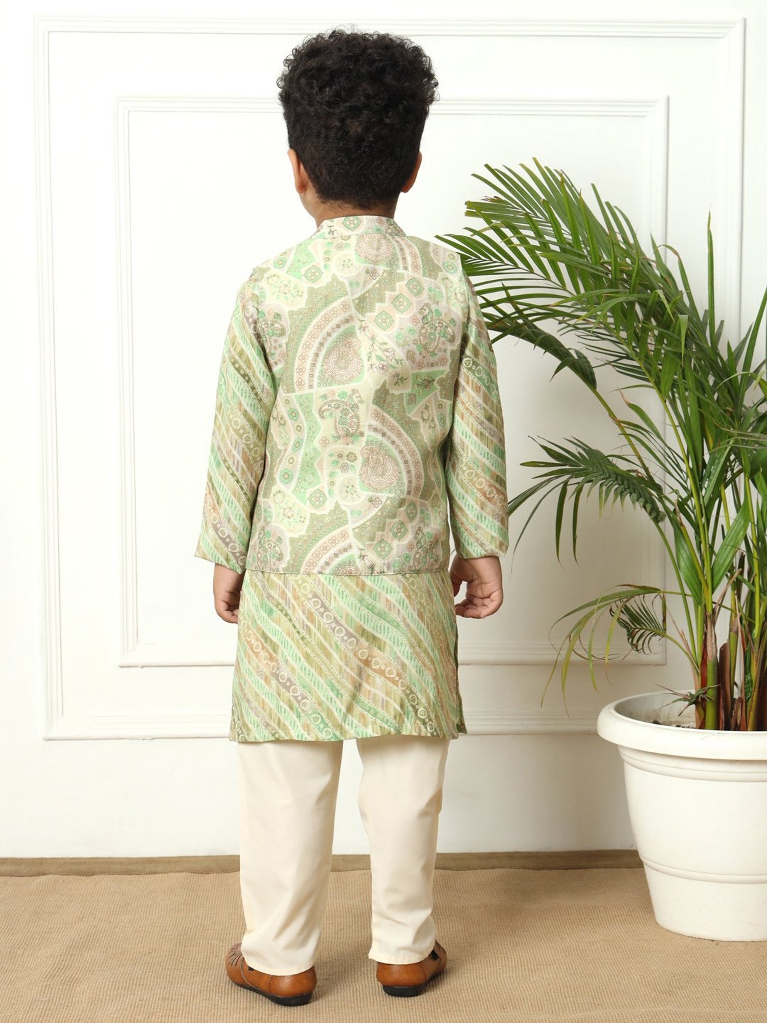 READIPRINT FASHIONS Kids Green & Cream Printed Full Sleeves Kurta, Pyjamas with Nehru Jacket