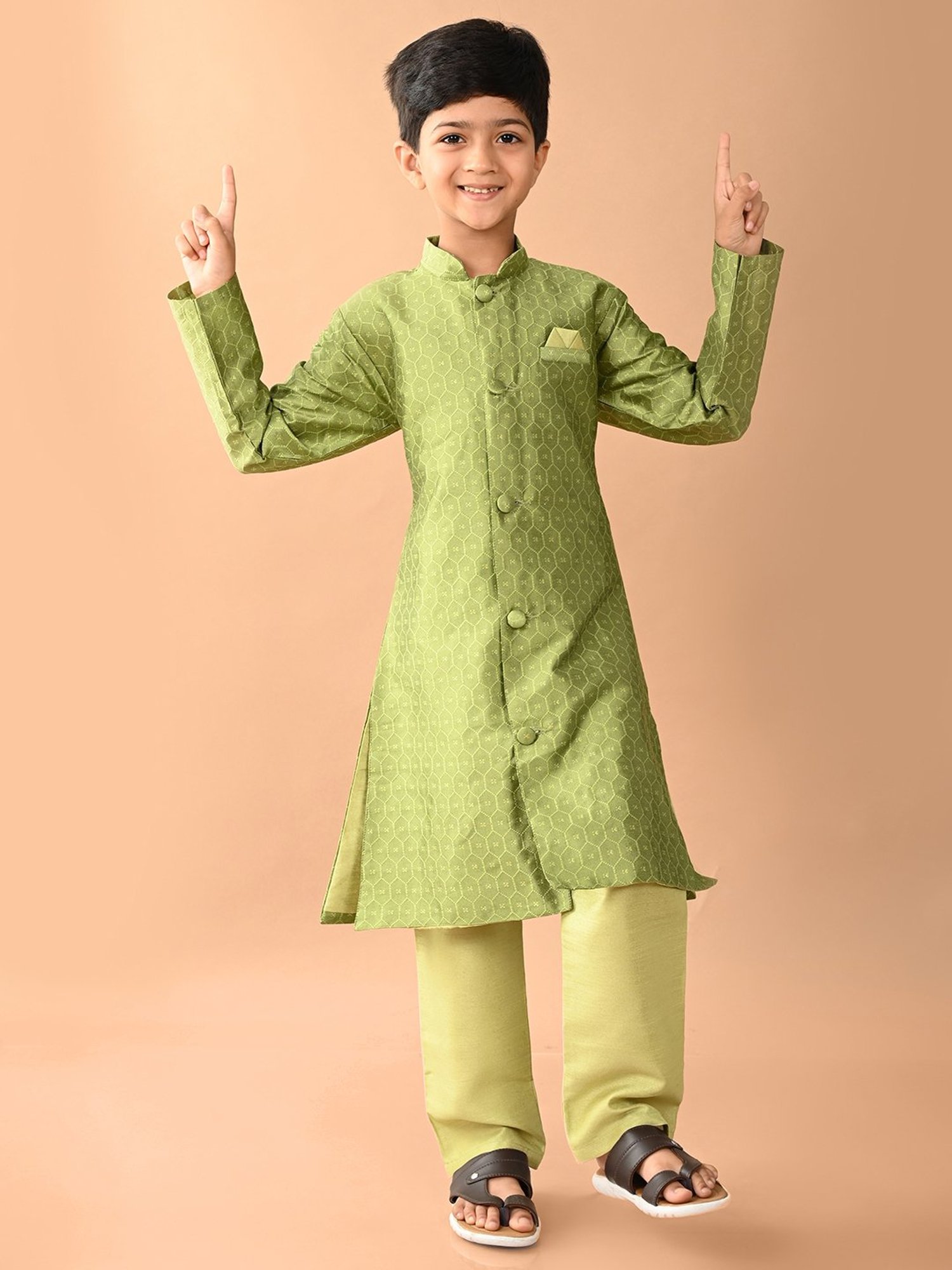 LilPicks Kids Green Embroidered Full Sleeves Kurta With Pyjamas