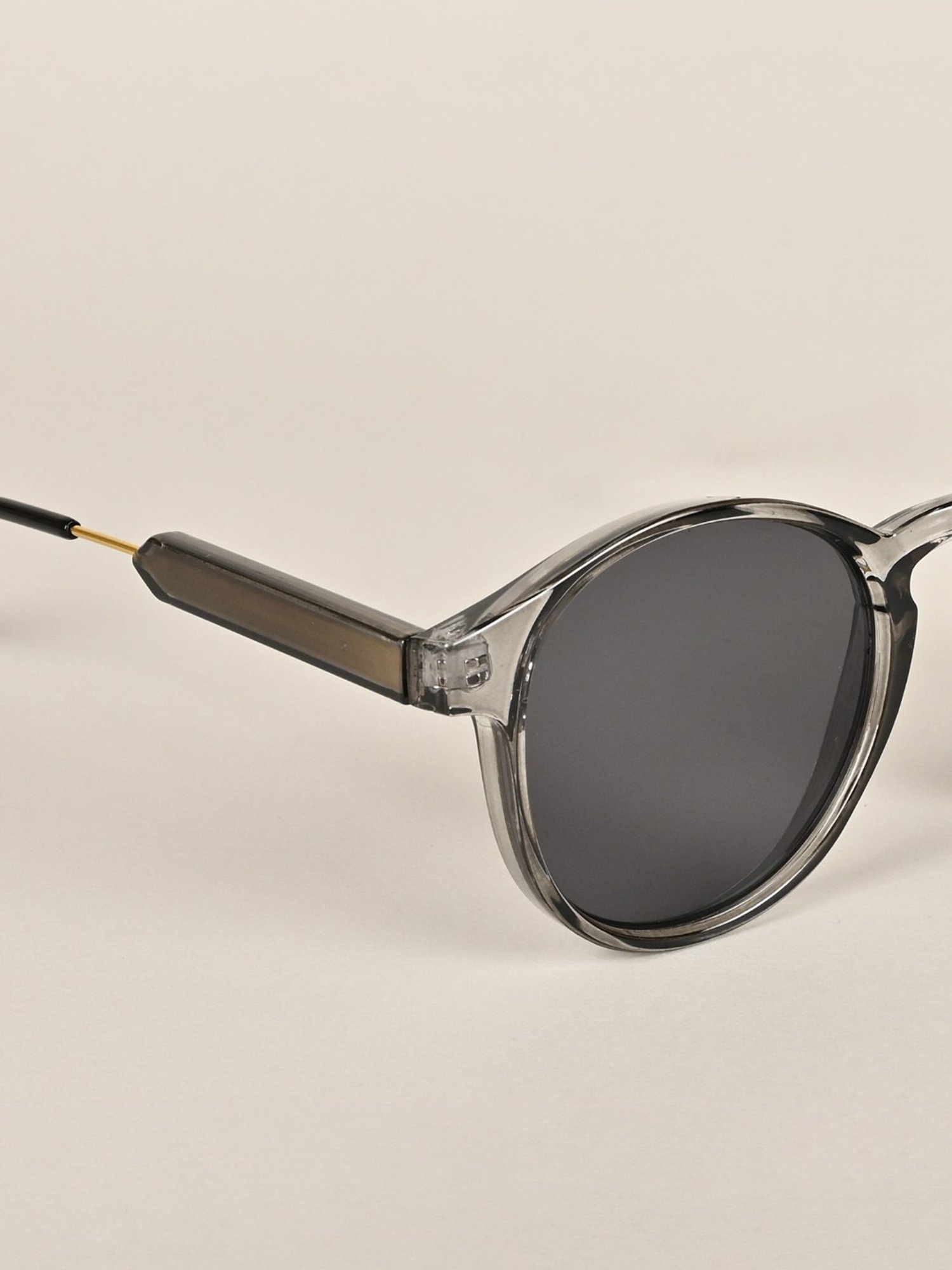 Voyage Black Round UV Protection Unisex Sunglasses