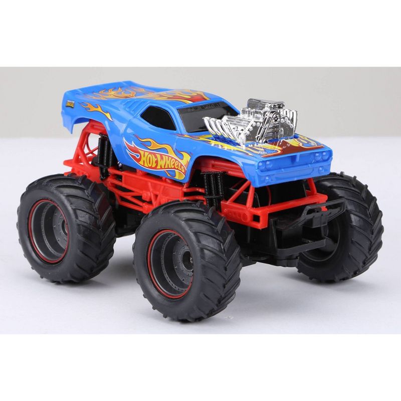 New Bright 1:24 RC Monster Truck Hot Wheels Rodger Dodger